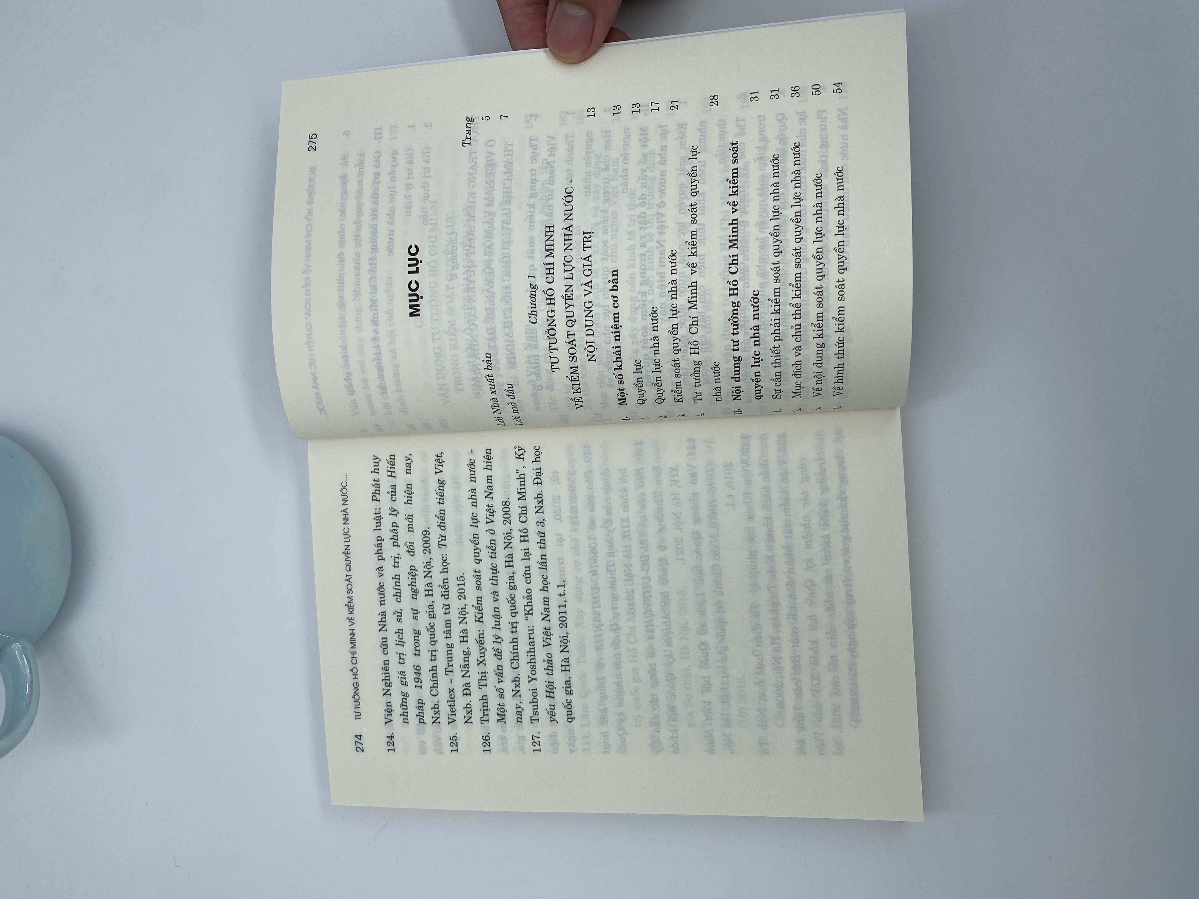 Tư tưởng Hồ Chí Minh về kiểm soát quyền lực nhà nước và sự vận dụng trong tình hình hiện nay (Sách chuyên khảo)