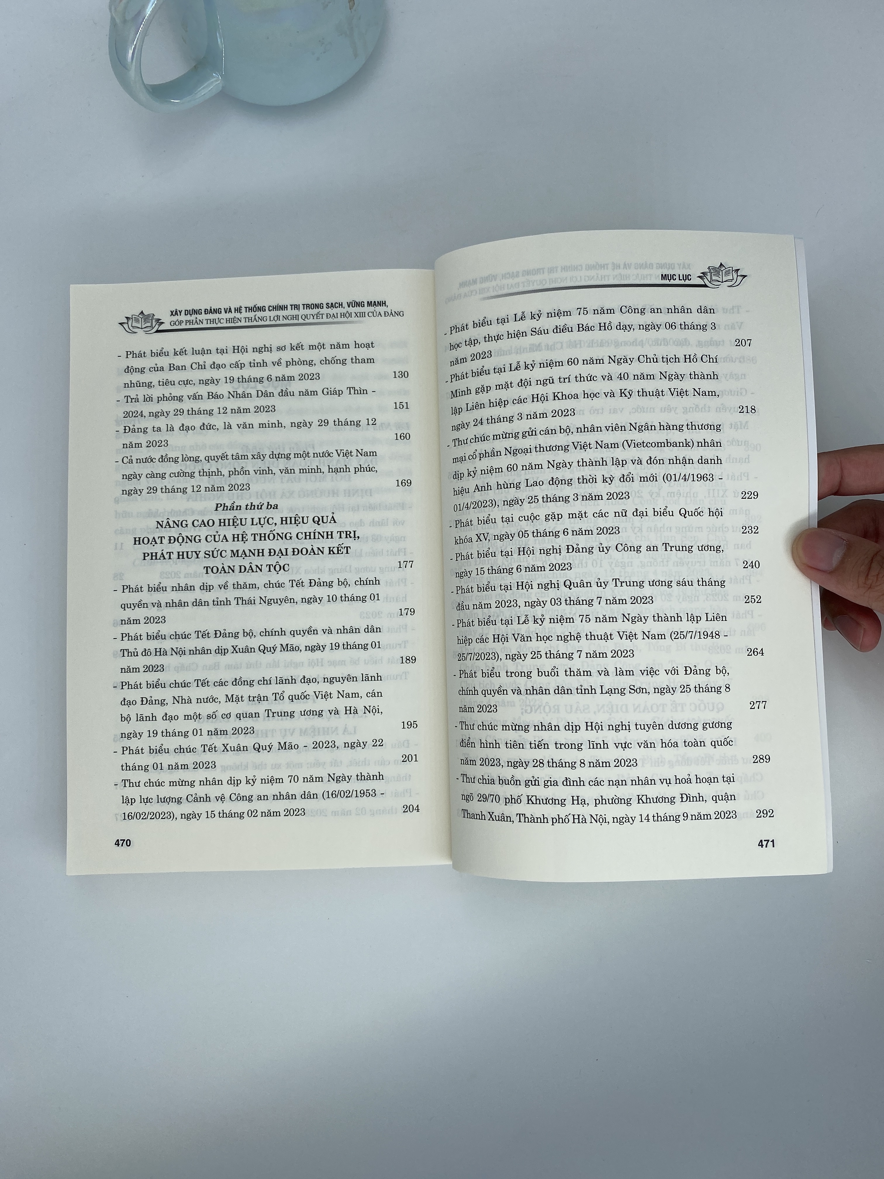 Xây dựng Đảng và hệ thống chính trị trong sạch, vững mạnh, góp phần thực hiện thắng lợi Nghị quyết Đại hội XIII của Đảng