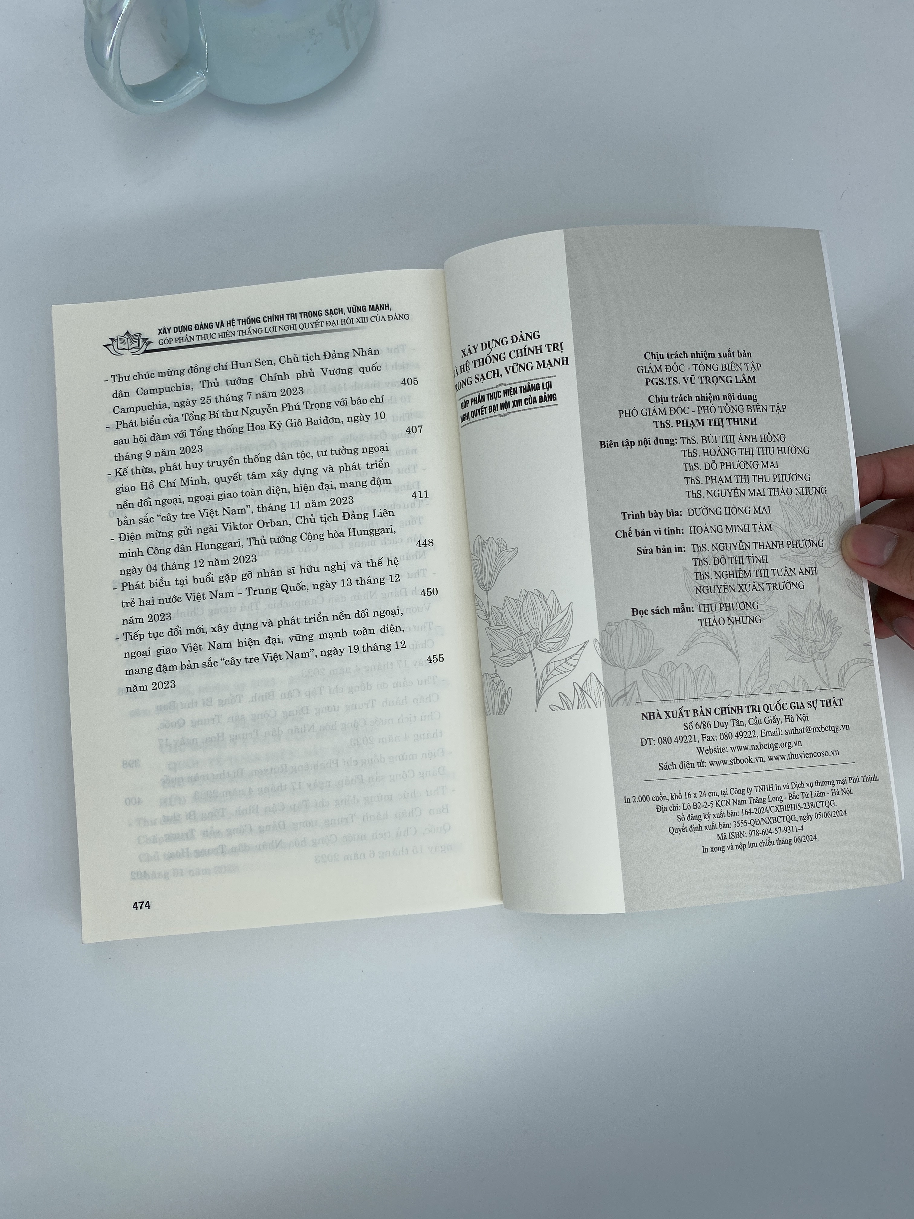 Xây dựng Đảng và hệ thống chính trị trong sạch, vững mạnh, góp phần thực hiện thắng lợi Nghị quyết Đại hội XIII của Đảng