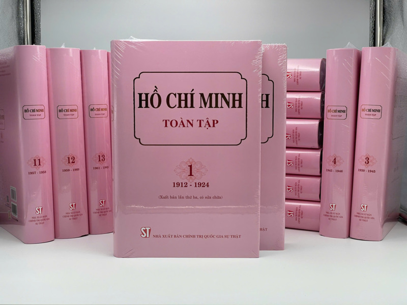 Hồ Chí Minh toàn tập (xuất bản lần thứ ba, có sửa chữa) (từ tập 1 đến tập 15)