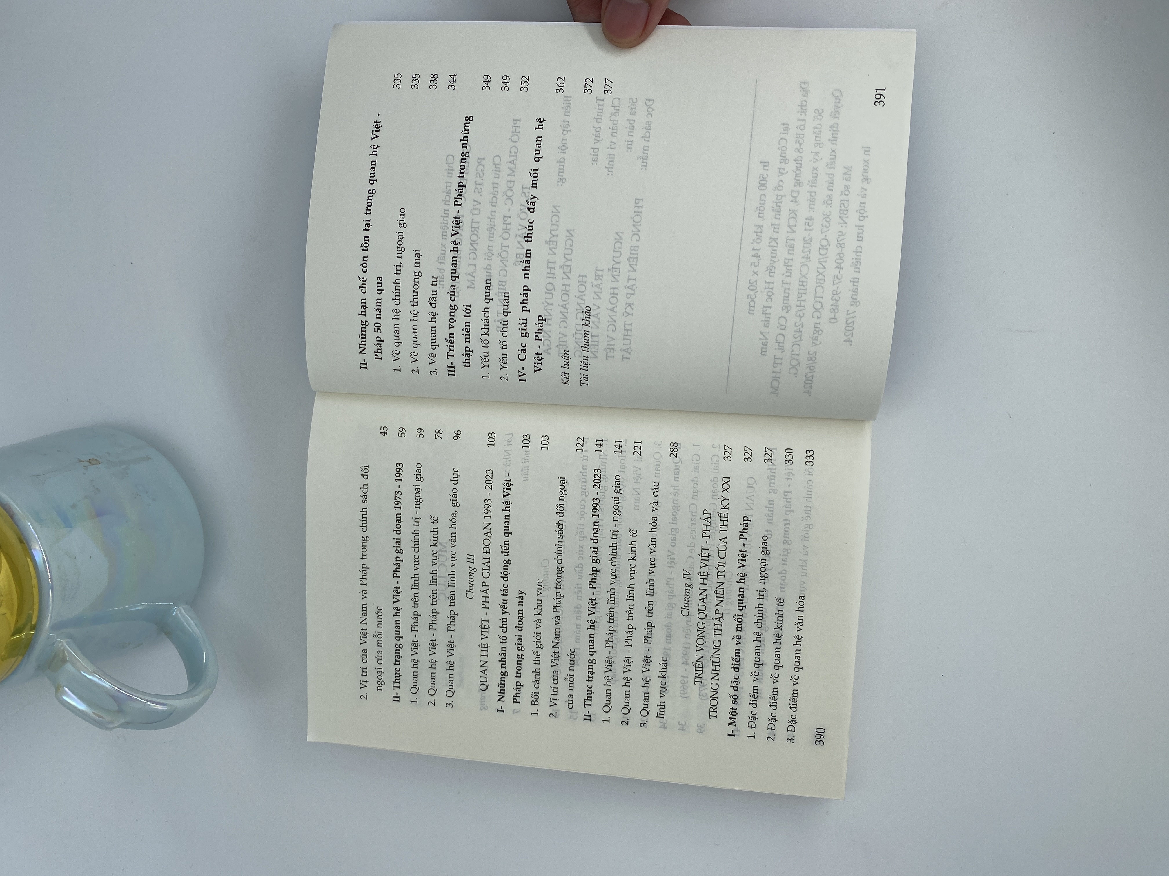 50 năm quan hệ Việt - Pháp (1973 - 2023) (Sách chuyên khảo)