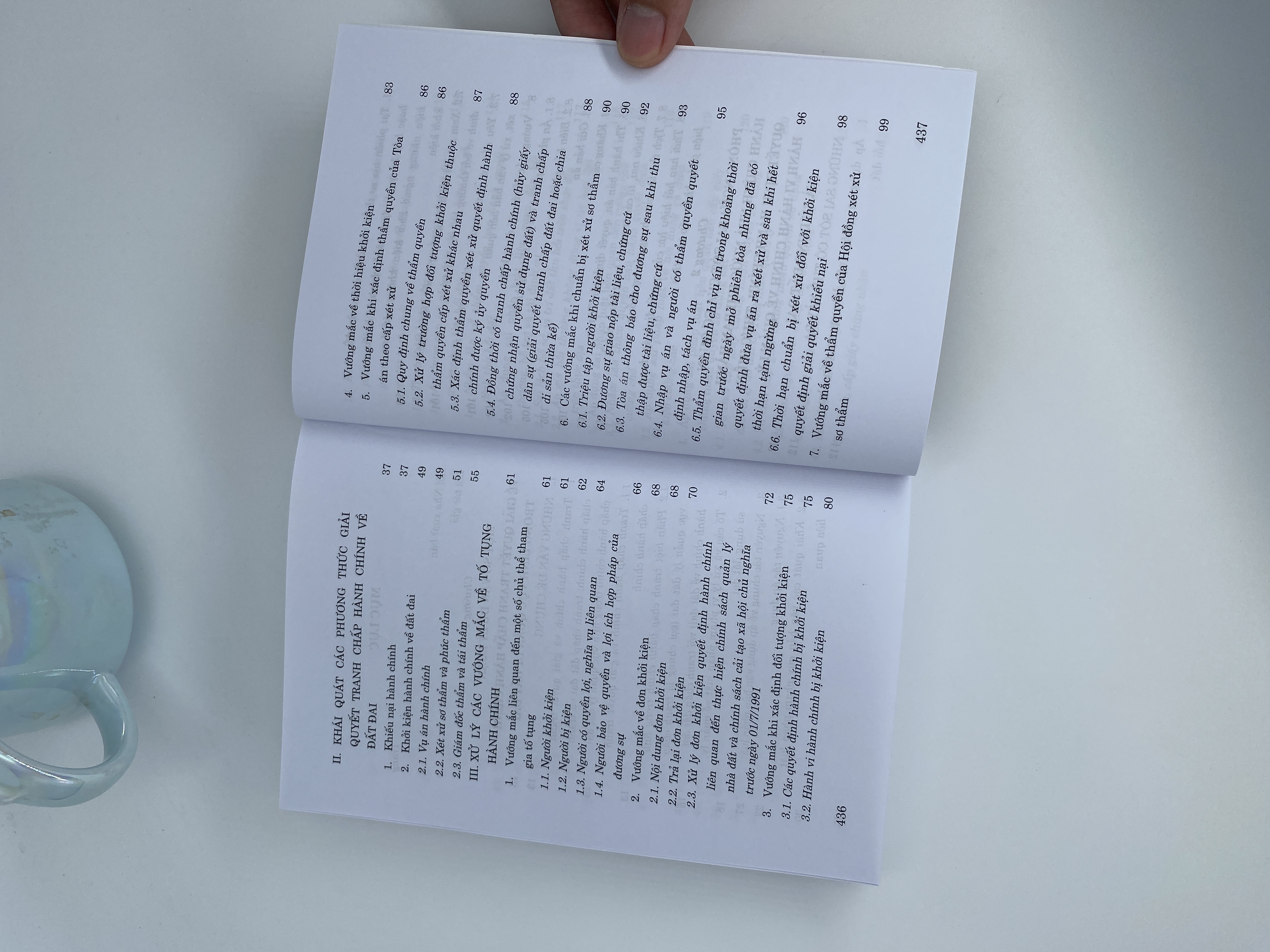 Giải quyết tranh chấp hành chính trong lĩnh vực quản lý đất đai. Phát hiện vi phạm và xử lý vướng mắc (Sách chuyên khảo) (Xuất bản lần thứ hai, có sửa chữa, bổ sung)