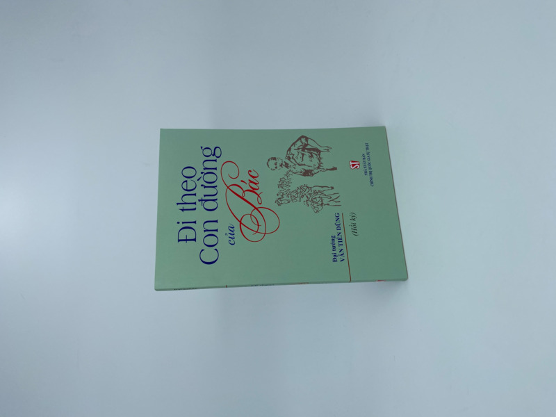 Hồ Chí Minh về văn hóa làm người