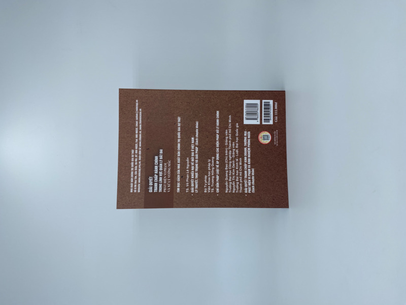 Giải quyết tranh chấp hành chính trong lĩnh vực quản lý đất đai. Phát hiện vi phạm và xử lý vướng mắc (Sách chuyên khảo) (Xuất bản lần thứ hai, có sửa chữa, bổ sung)