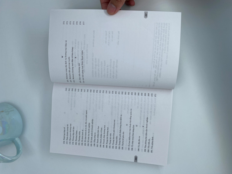 Thuật ngữ pháp lý trong lĩnh vực thương mại và đầu tư