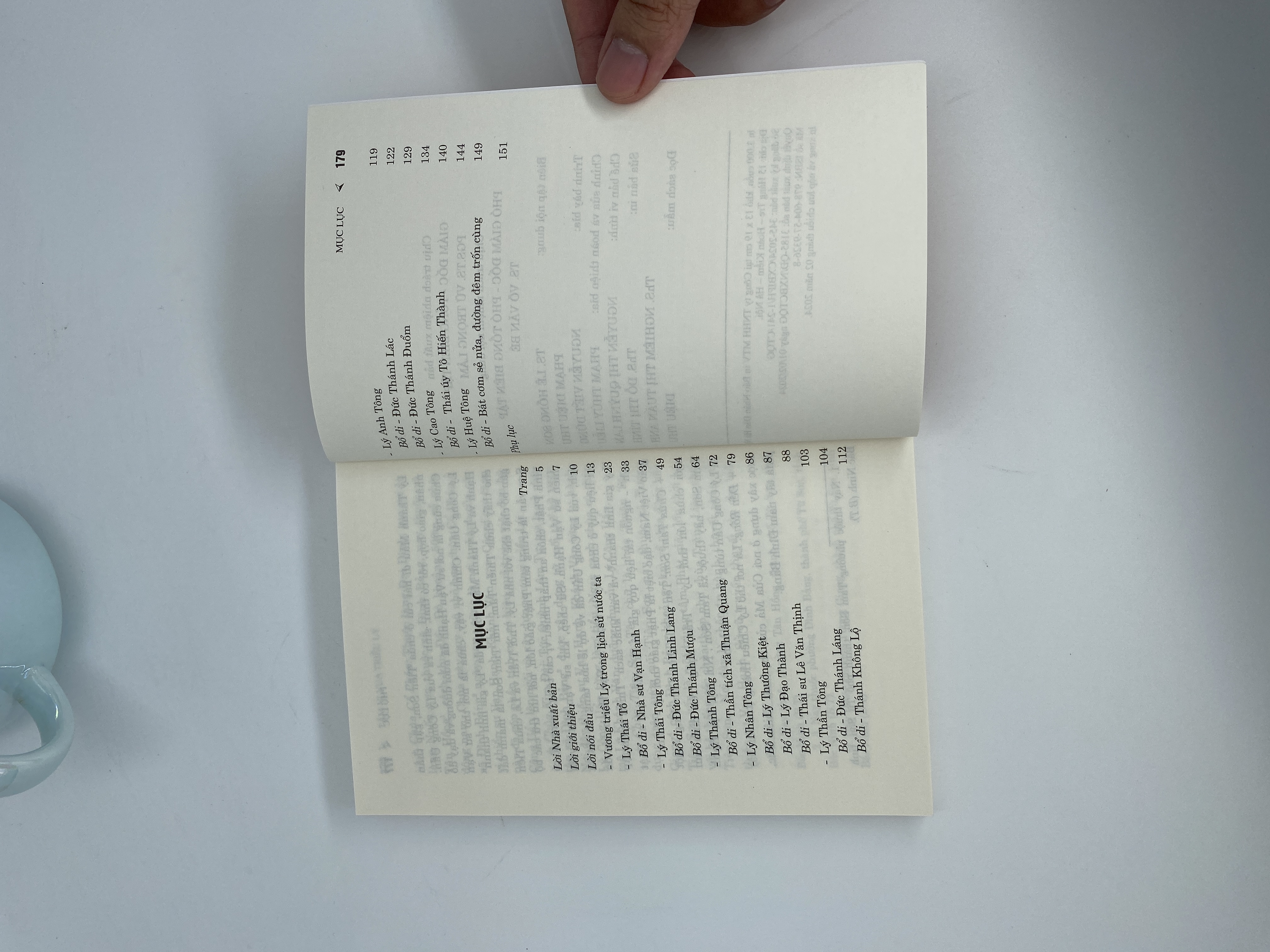 Tám vị Vua triều Lý