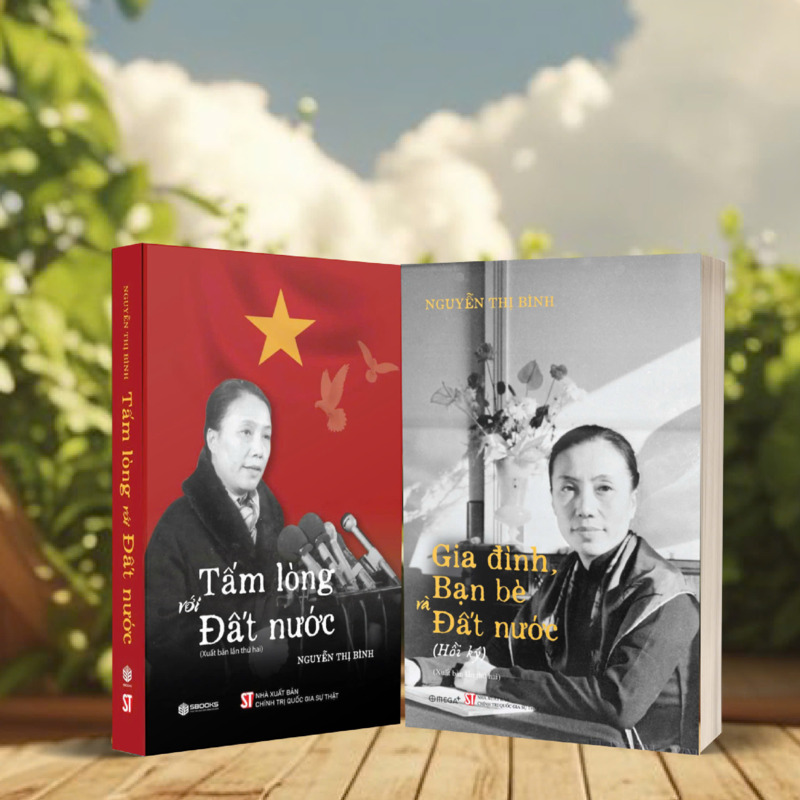 Tấm lòng với đất nước (Xuất bản lần thứ hai) bìa mềm