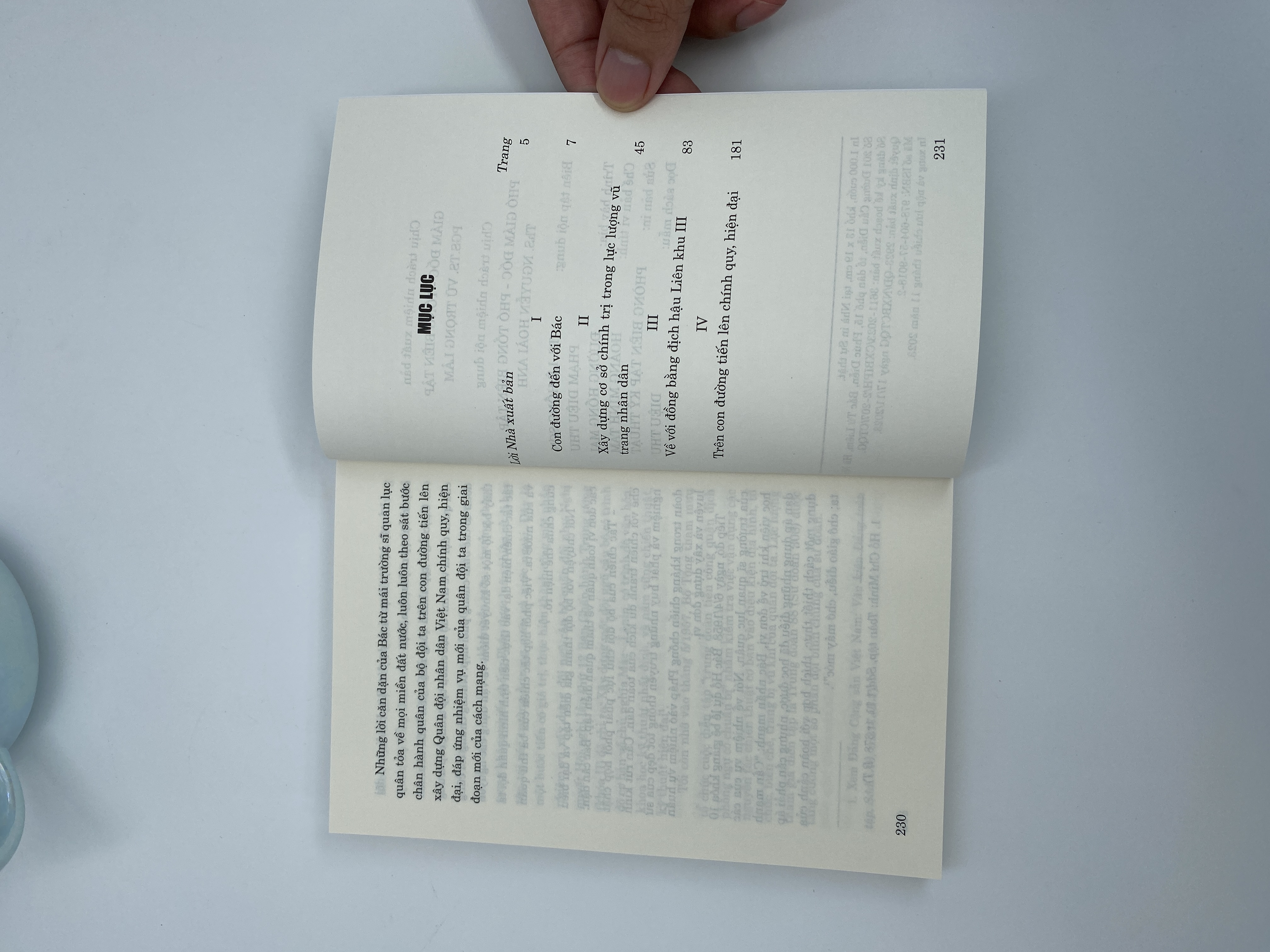 Đi theo con đường của Bác (Hồi ký)