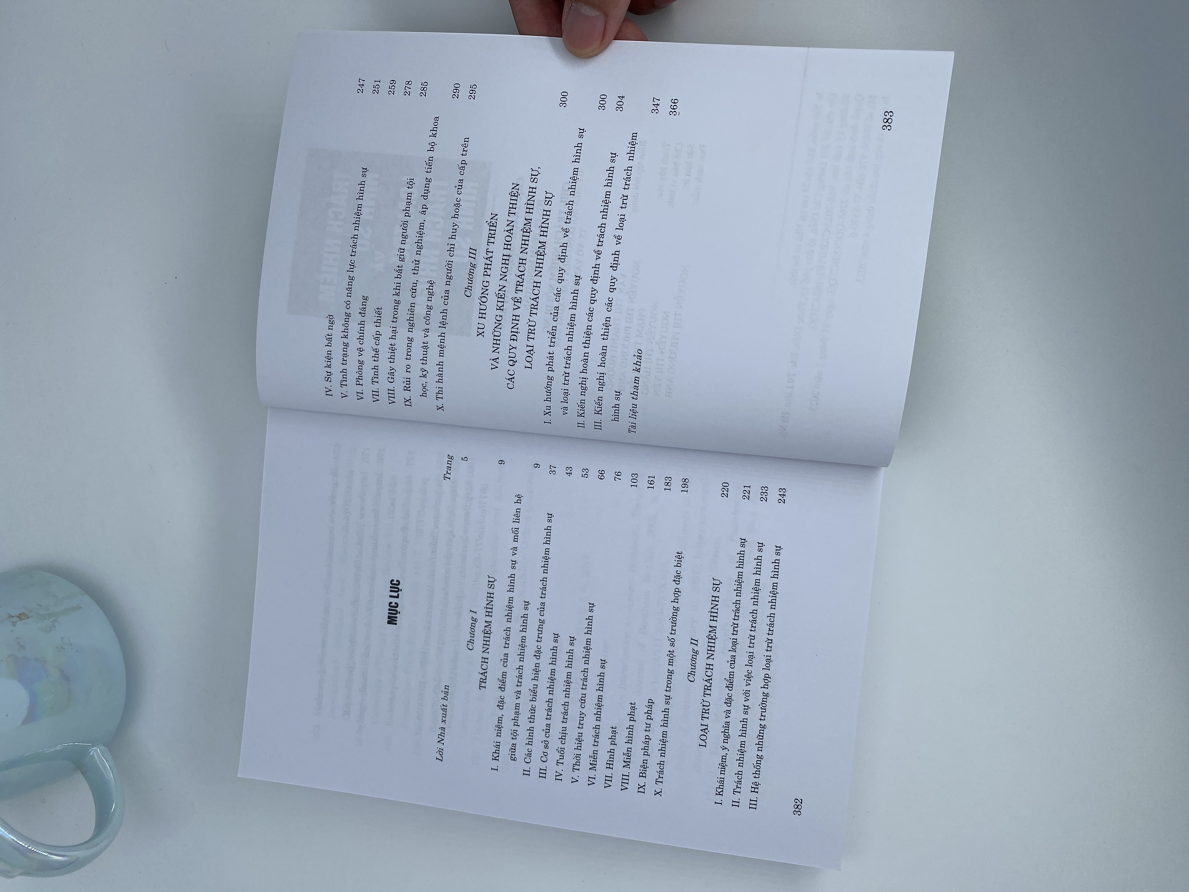 Trách nhiệm hình sự và loại trừ trách nhiệm hình sự (Sách chuyên khảo) ( Xuất bản lần thứ tư có sửa chữa, bổ sung)