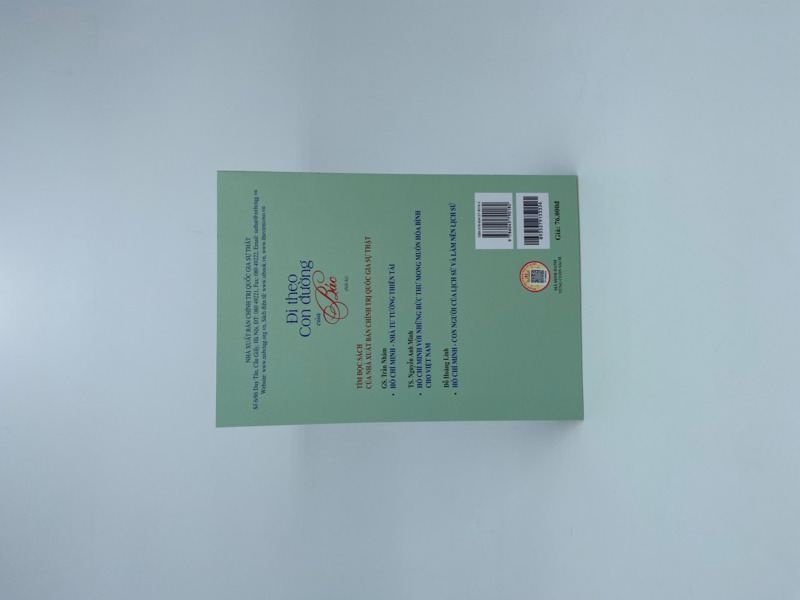 Đi theo con đường của Bác (Hồi ký)