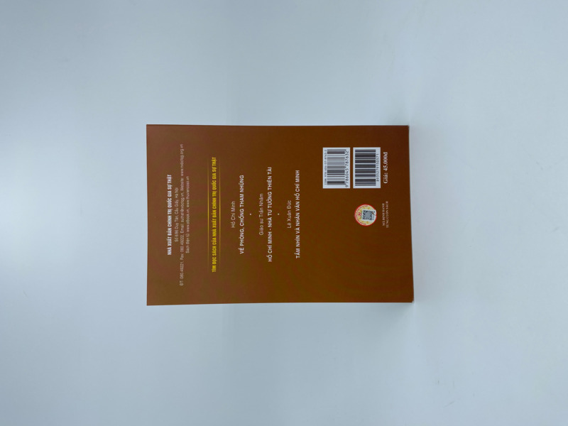 Hồ Chí Minh với việc xây dựng Đảng ta về trí tuệ