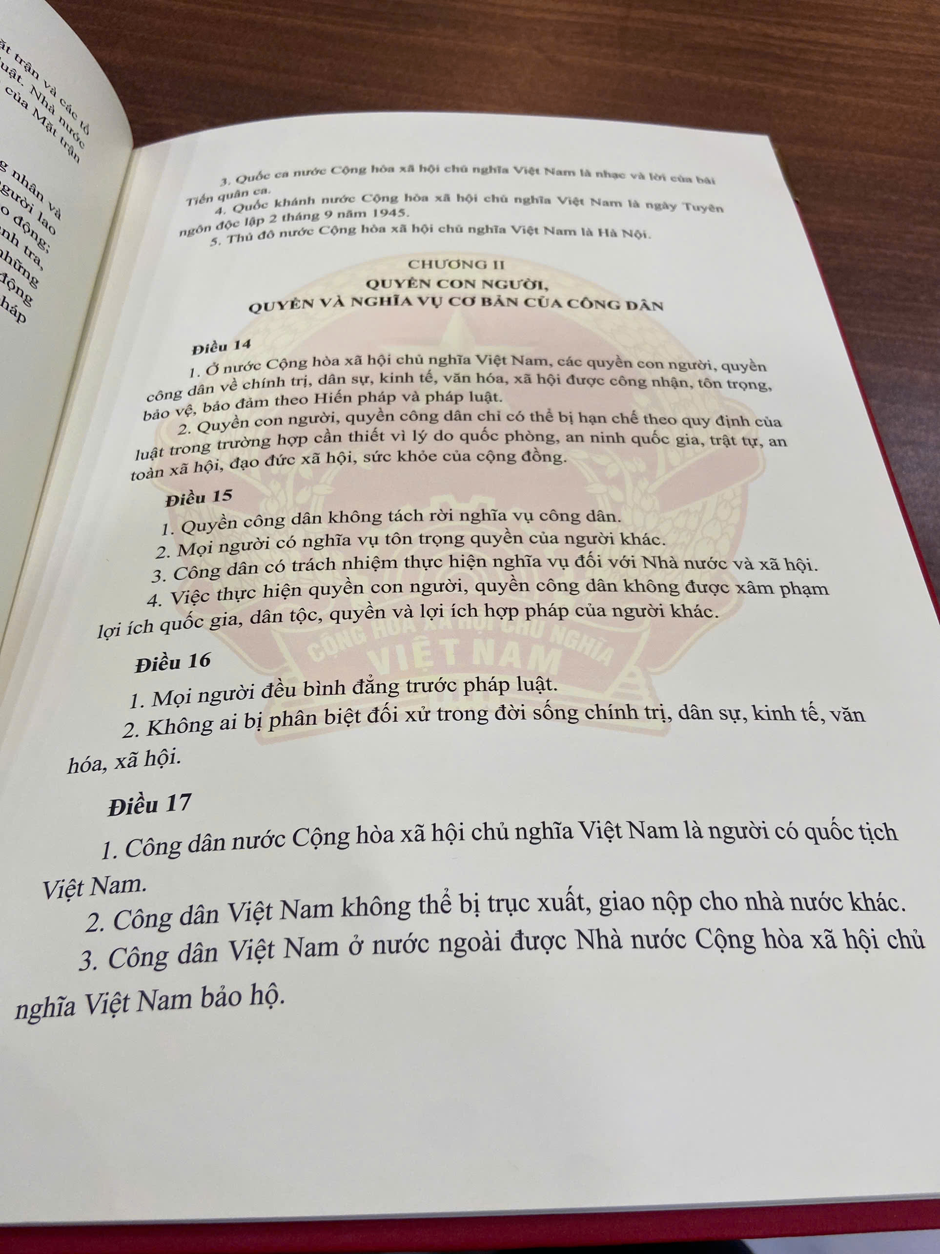 Hiến pháp nước Cộng hòa xã hội chủ nghĩa Việt Nam ( bản đặc biệt)