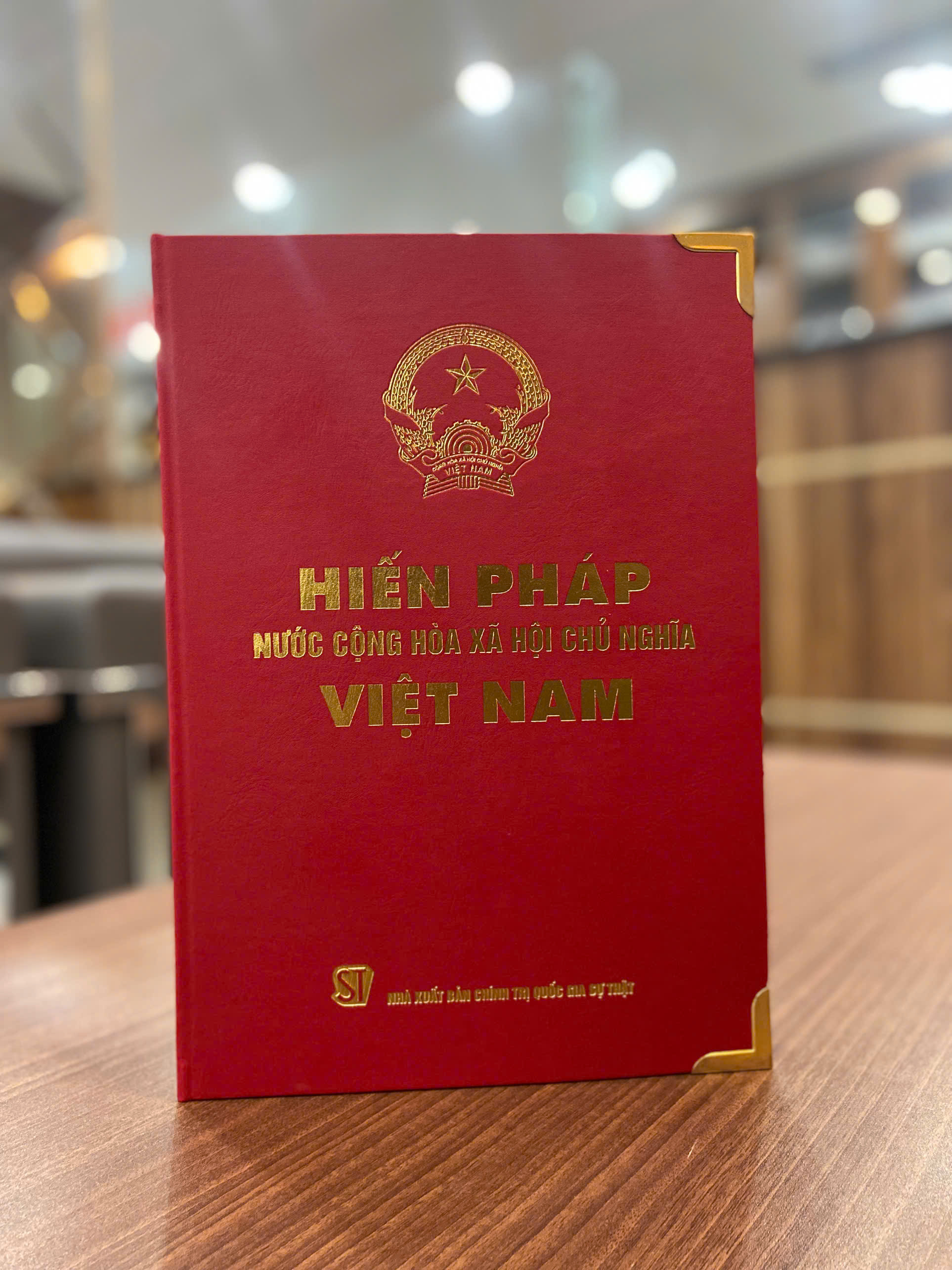 Hiến pháp nước Cộng hòa xã hội chủ nghĩa Việt Nam ( bản đặc biệt)