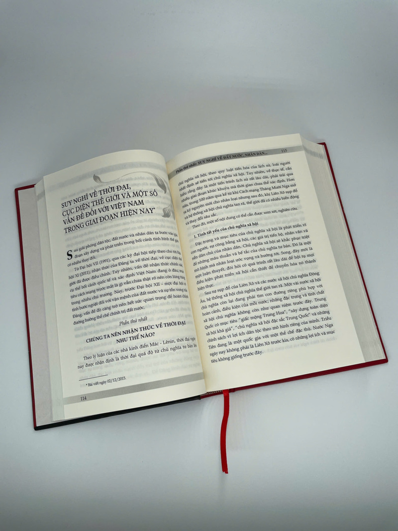 Tấm lòng với đất nước (Xuất bản lần thứ hai) - Bìa cứng