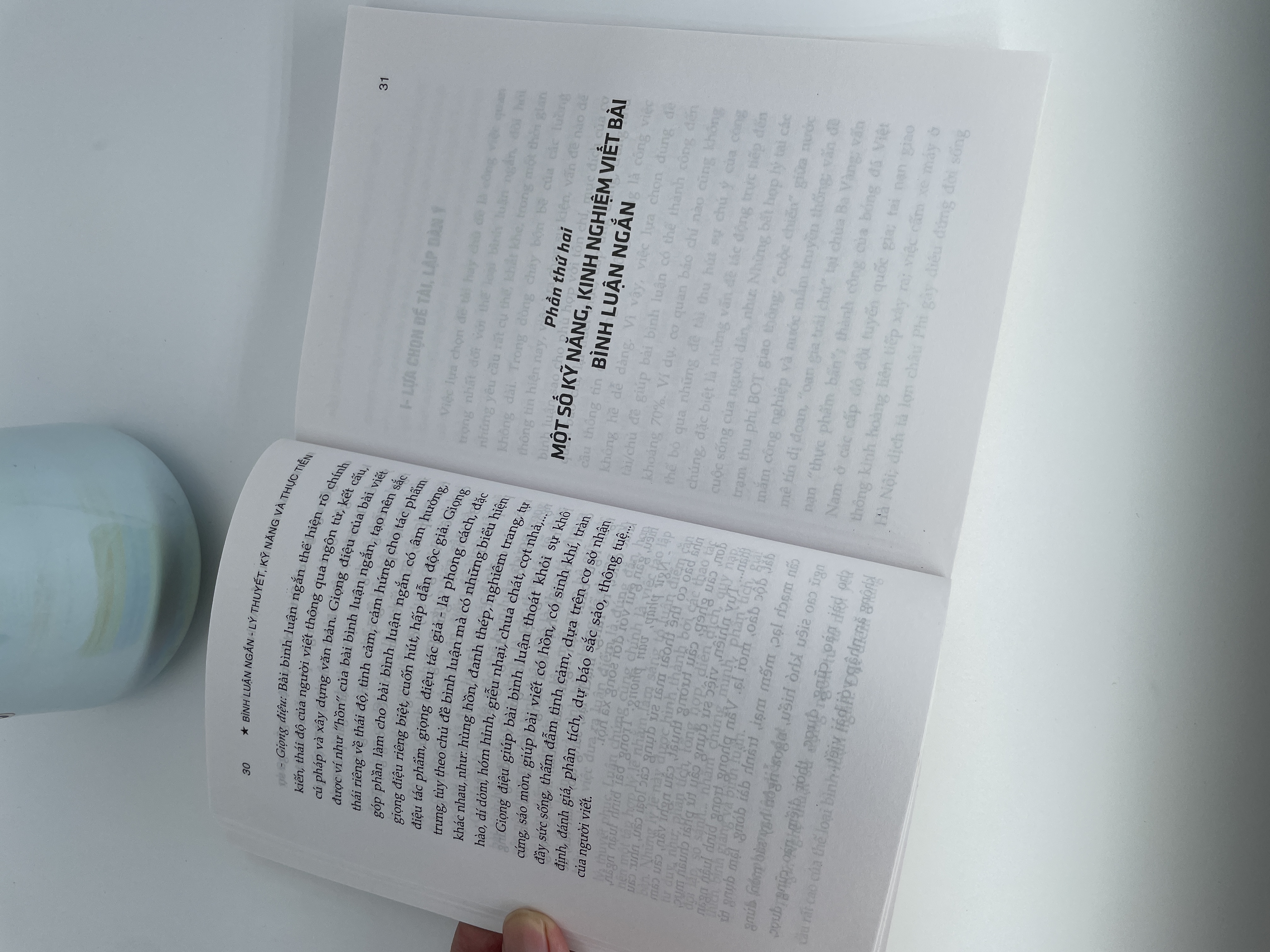 Bình luận ngắn - Lý thuyết, kỹ năng và thực tiễn