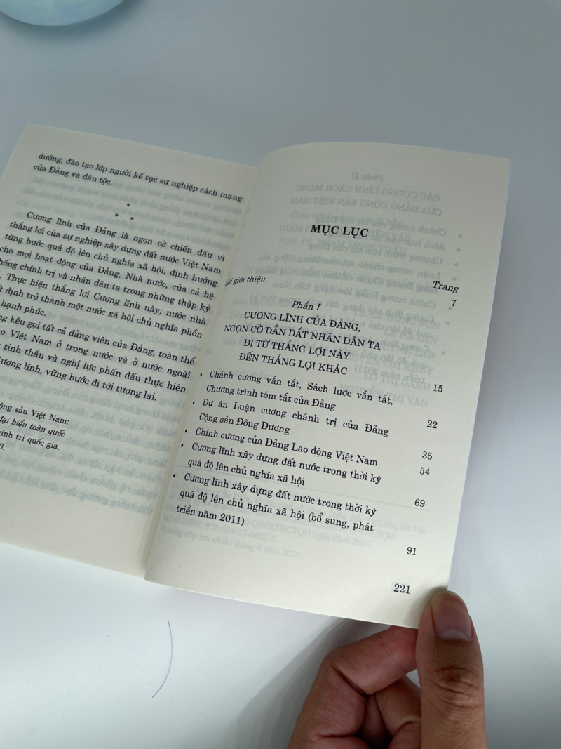 Các cương lĩnh cách mạng của Đảng cộng sản Việt Nam