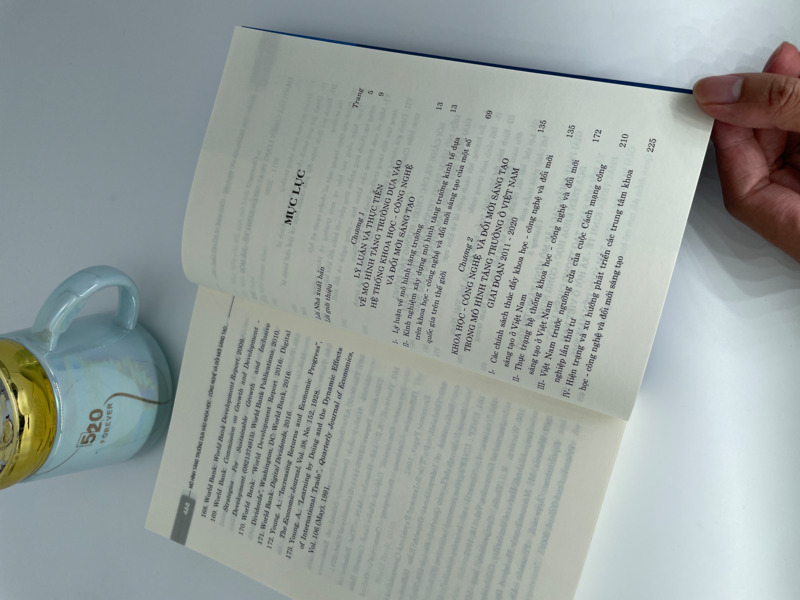 Mô hình tăng trưởng dựa vào khoa học- công nghệ và đổi mới sáng tạo trong chiến lược phát triển kinh tế- xã hội Việt Nam giai đoạn 2021- 2030