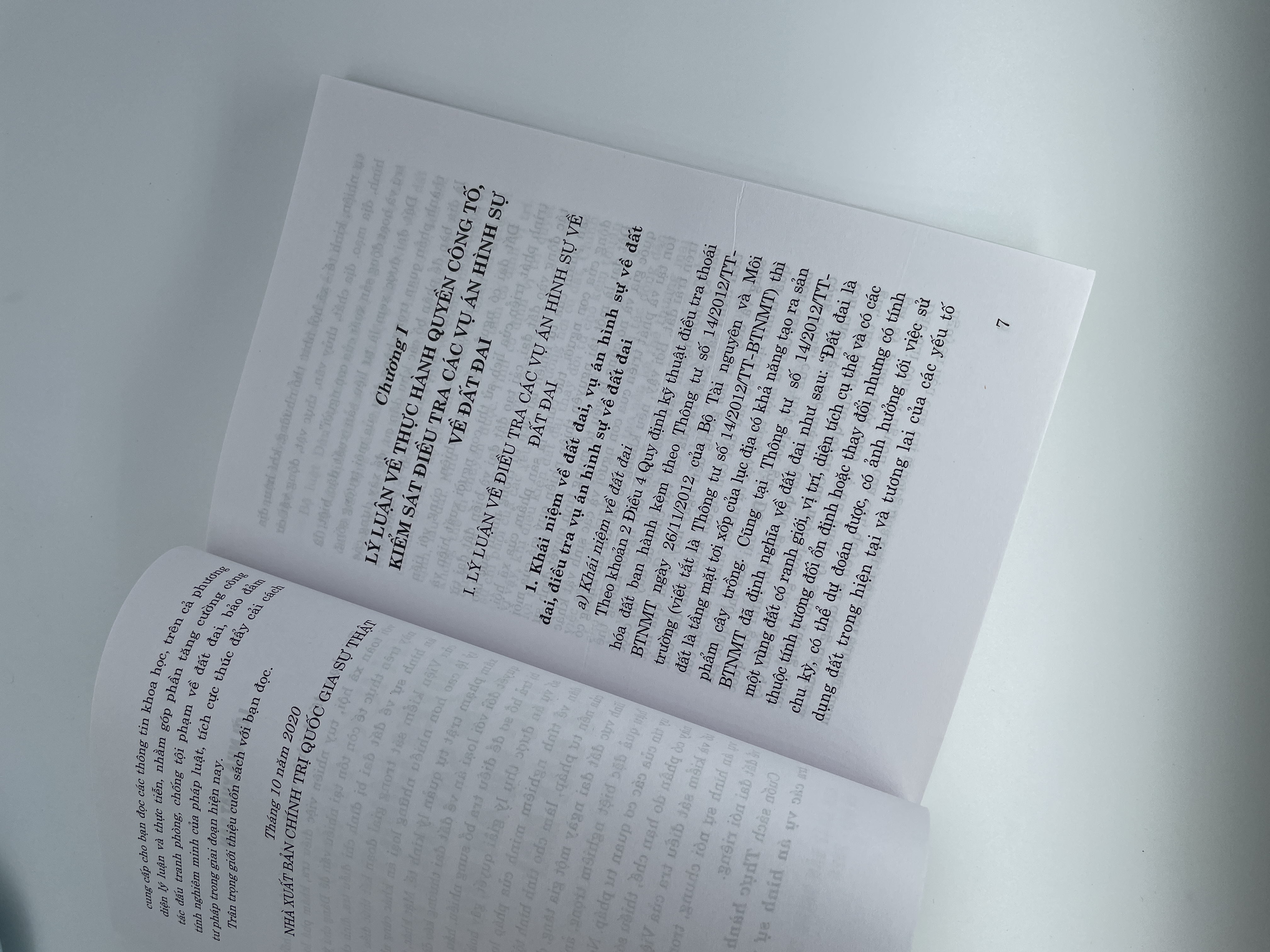 Thực hành quyền công tố, kiểm sát điều tra các vụ án hình sự về đất đai (Sách chuyên khảo)
