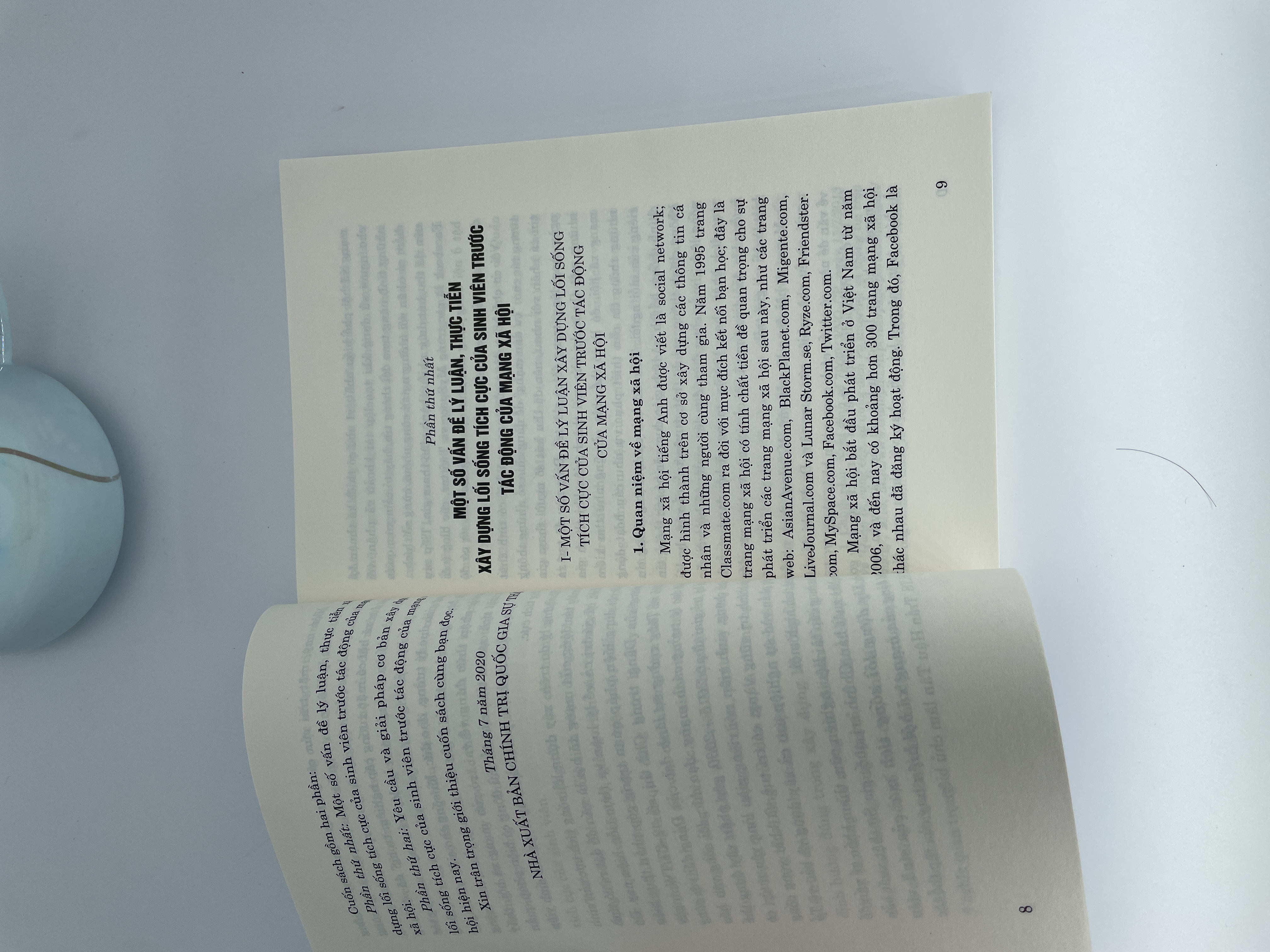 Xây dựng lối sống tích cực của sinh viên trước tác động của mạng xã hội hiện nay