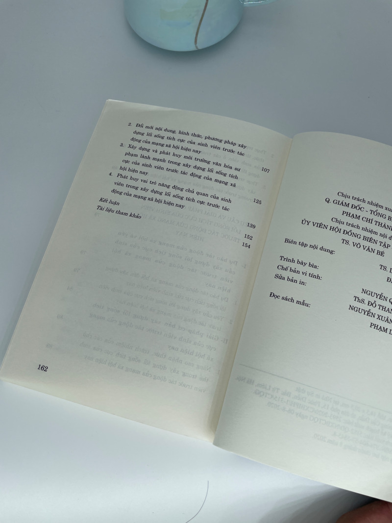 Xây dựng lối sống tích cực của sinh viên trước tác động của mạng xã hội hiện nay