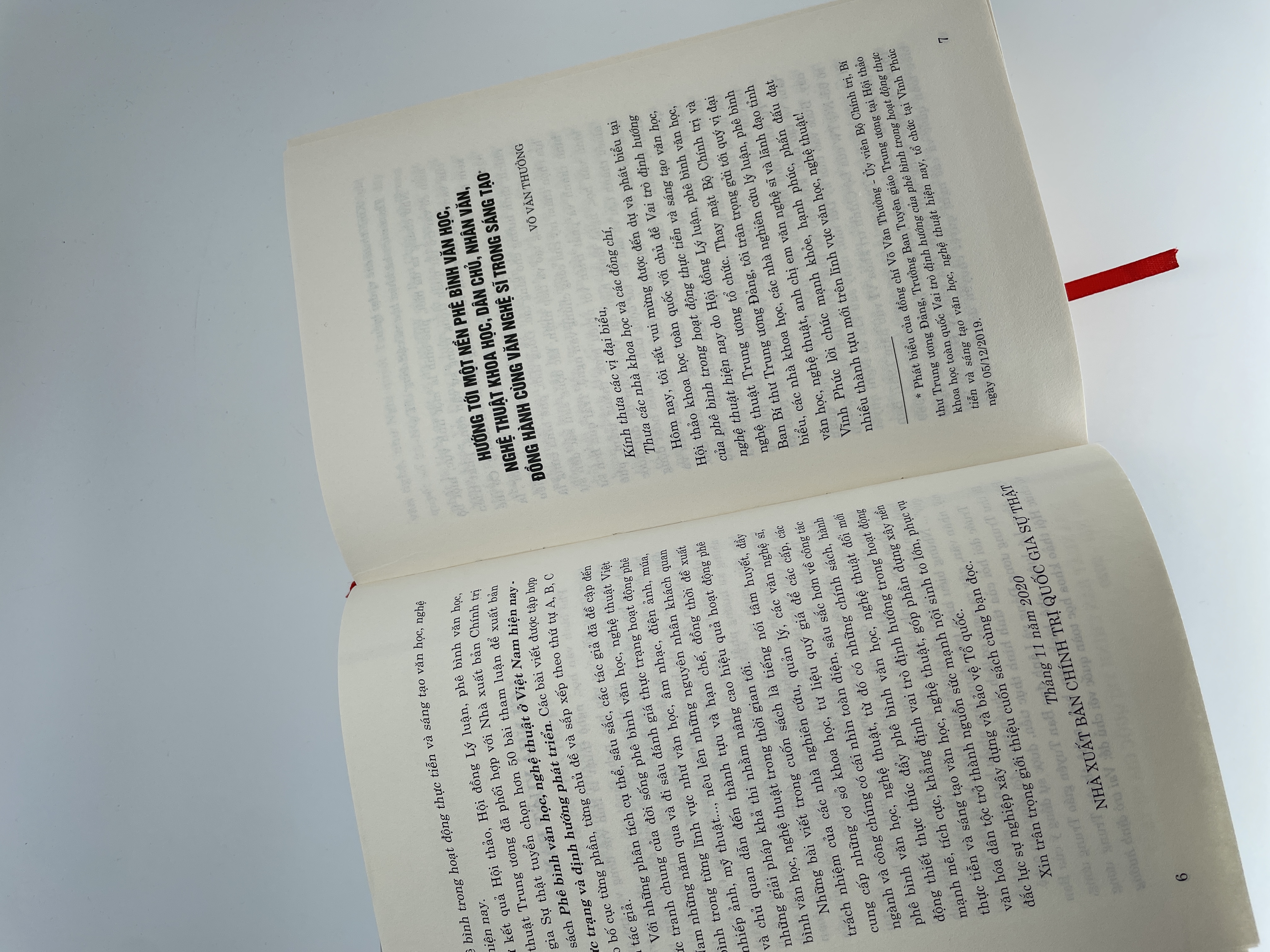 Phê bình văn học, nghệ thuật ở Việt Nam hiện nay Thực trạng và định hướng phát triển