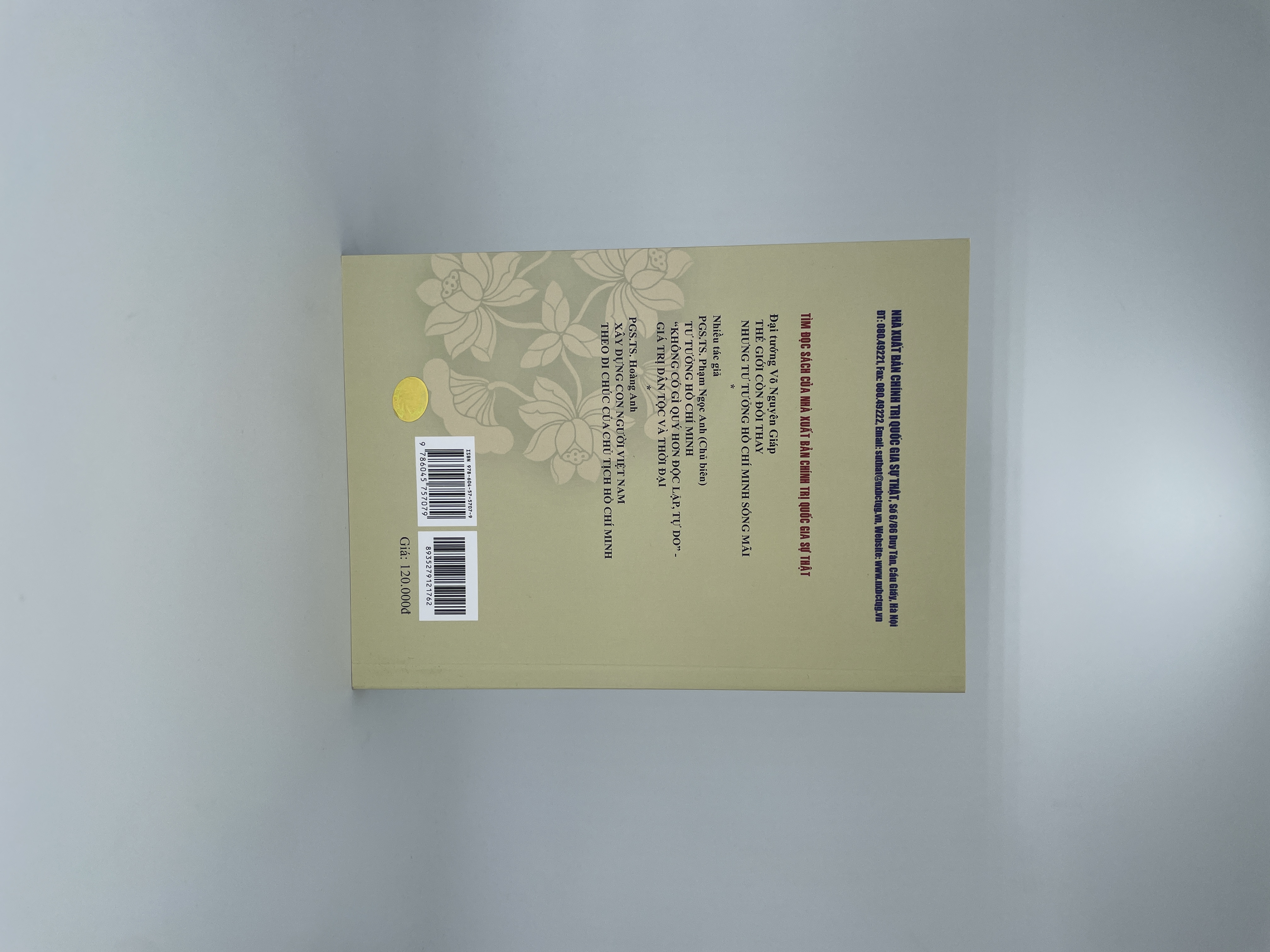 Đạo đức Bác Hồ- Tấm gương soi cho muôn đời