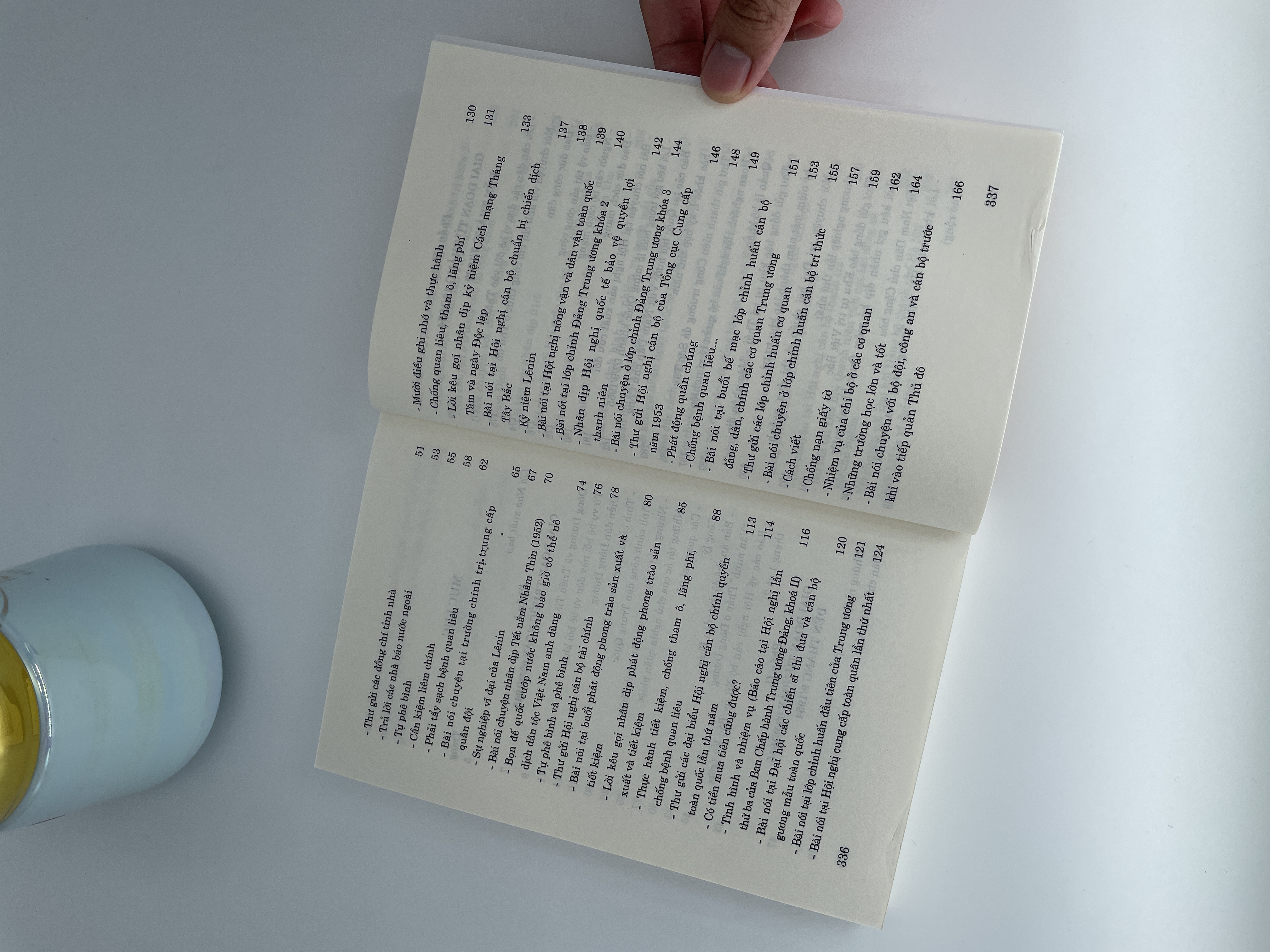 Về phòng, chống tham nhũng