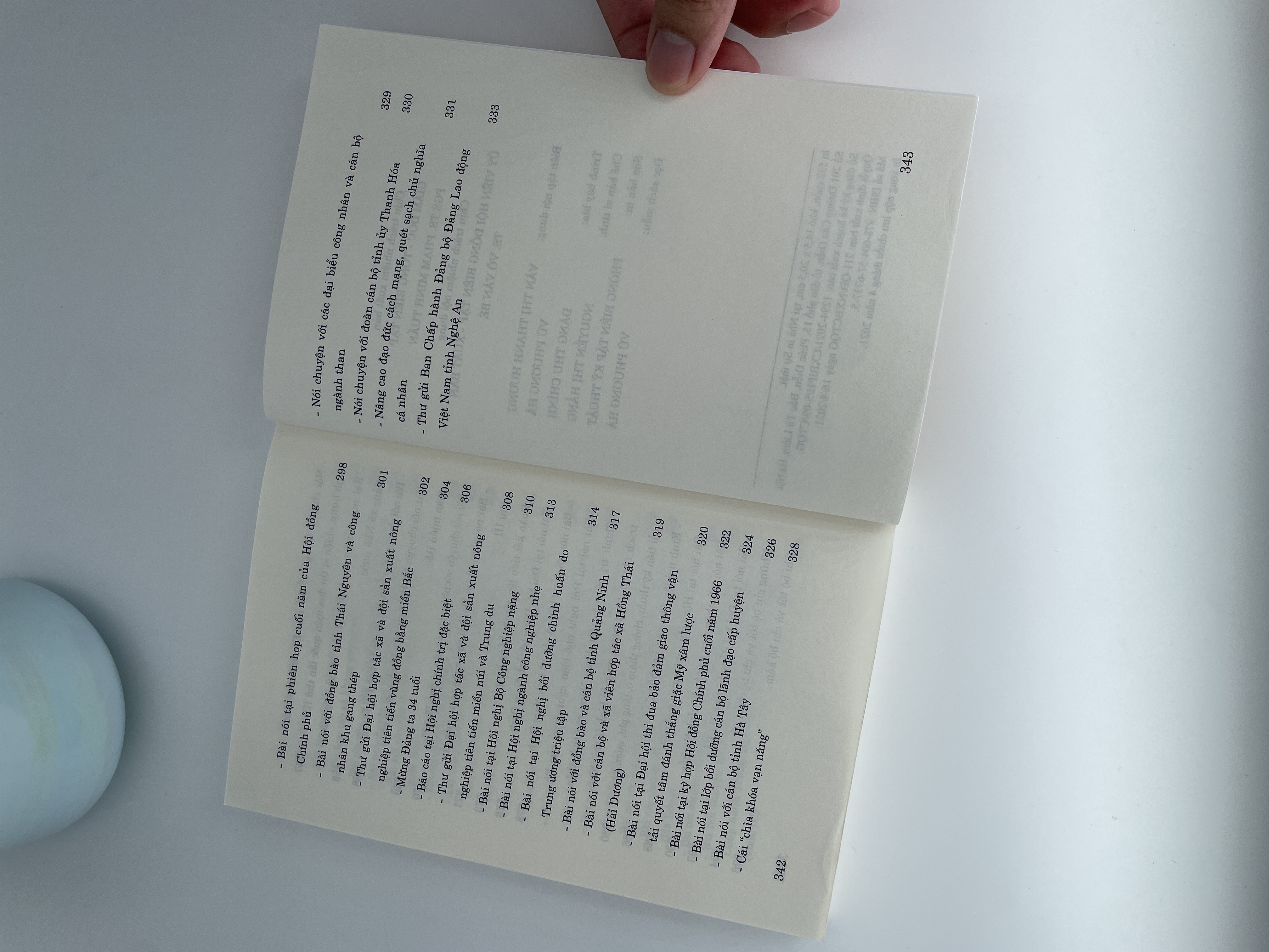 Về phòng, chống tham nhũng