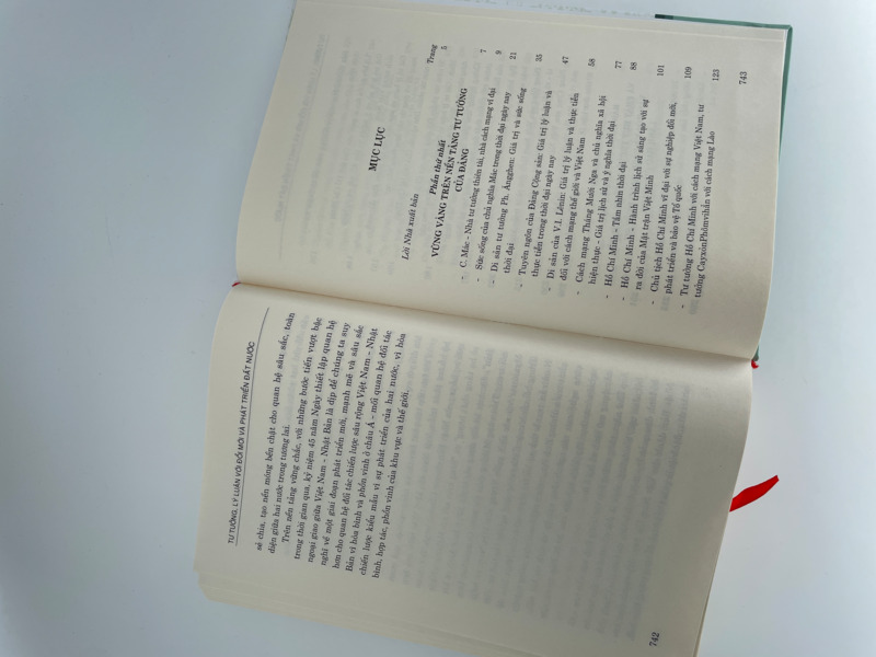 Tư tưởng, lý luận với đổi mới và phát triển đất nước