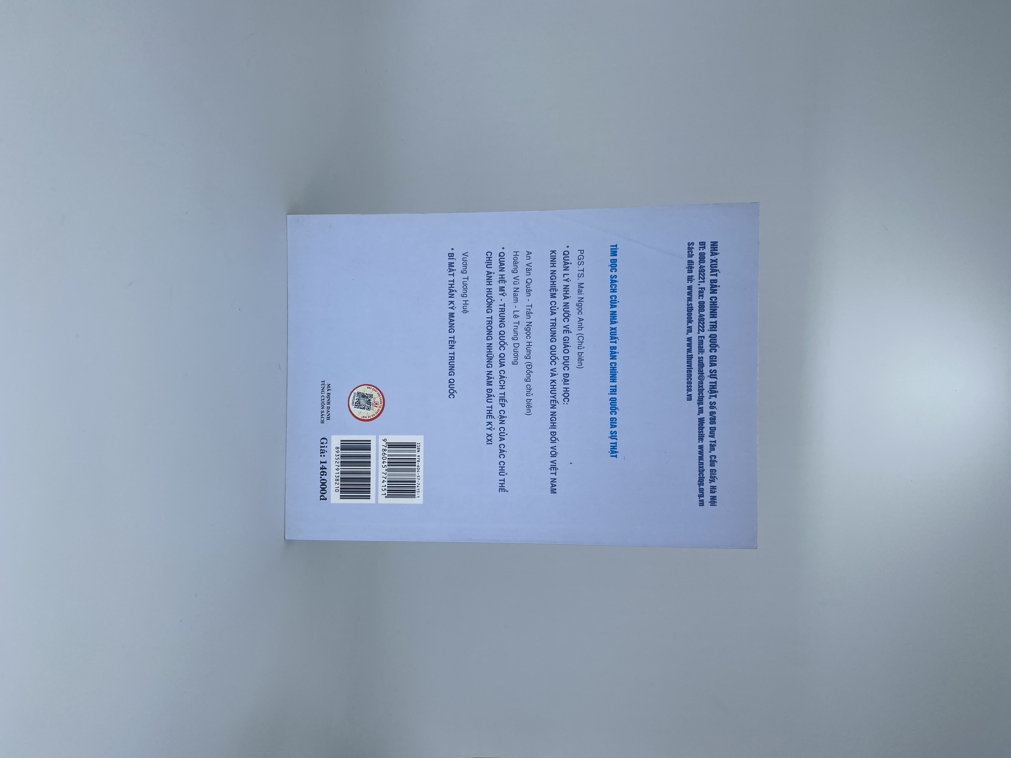 Chuyển đổi và thúc đẩy Giải mã quá trình đô thị hóa kiểu mới của Trung Quốc (Sách tham khảo)