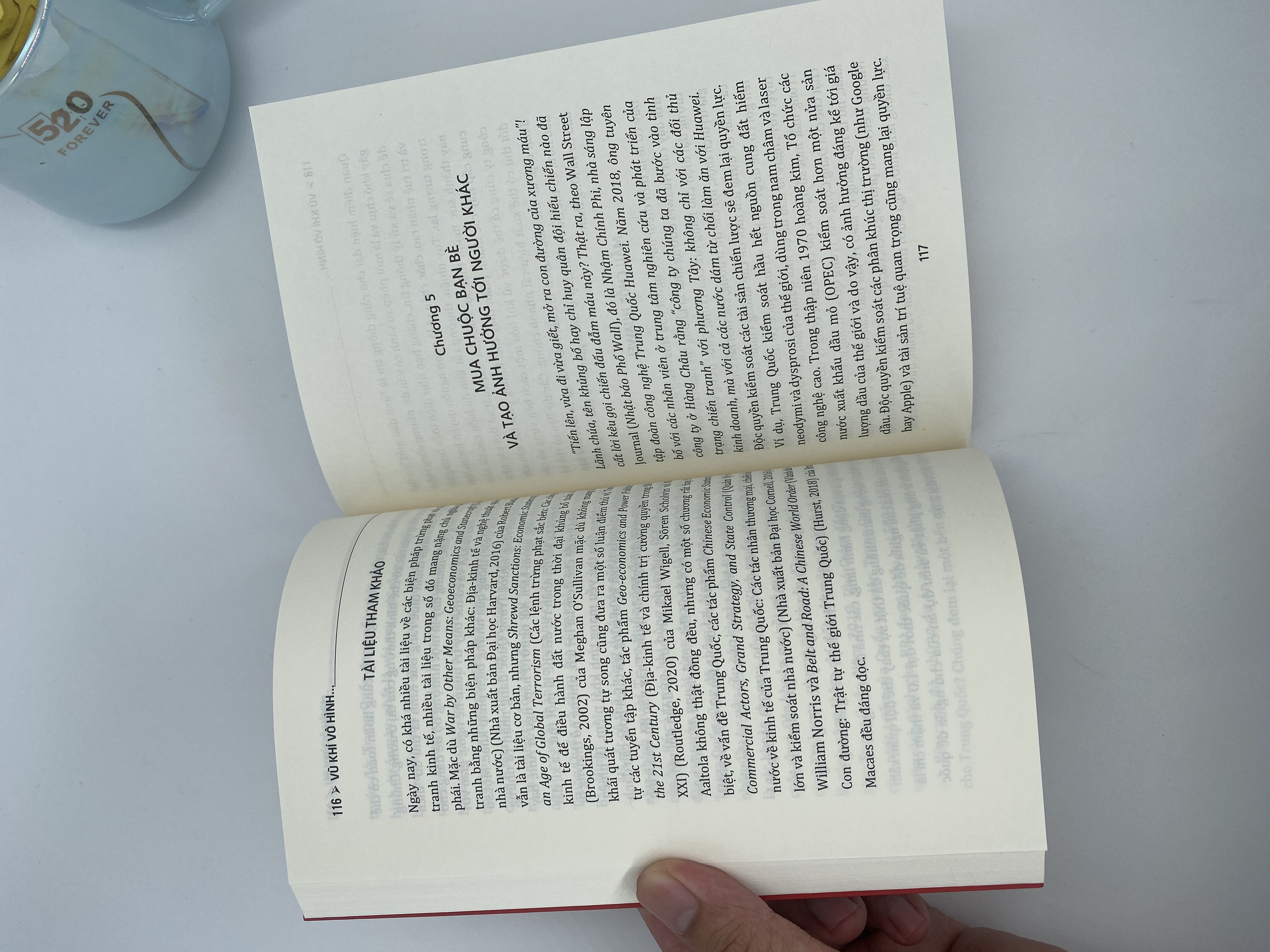 Vũ khí vô hình - Các hình thái chiến tranh trong kỷ nguyên mới (Sách tham khảo)