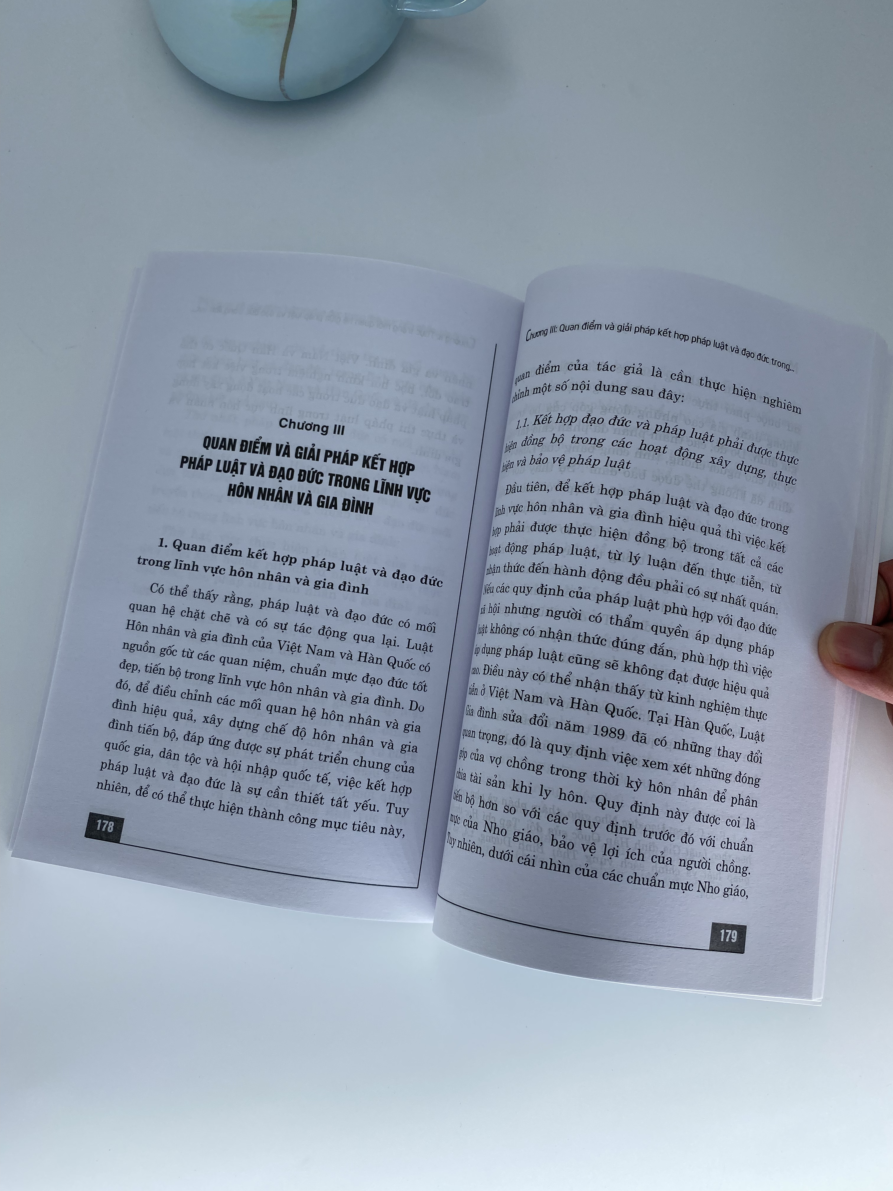 Mối quan hệ giữa pháp luật và đạo đức trong lĩnh vực hôn nhân, gia đình - Nghiên cứu so sánh Việt Nam và Hàn Quốc