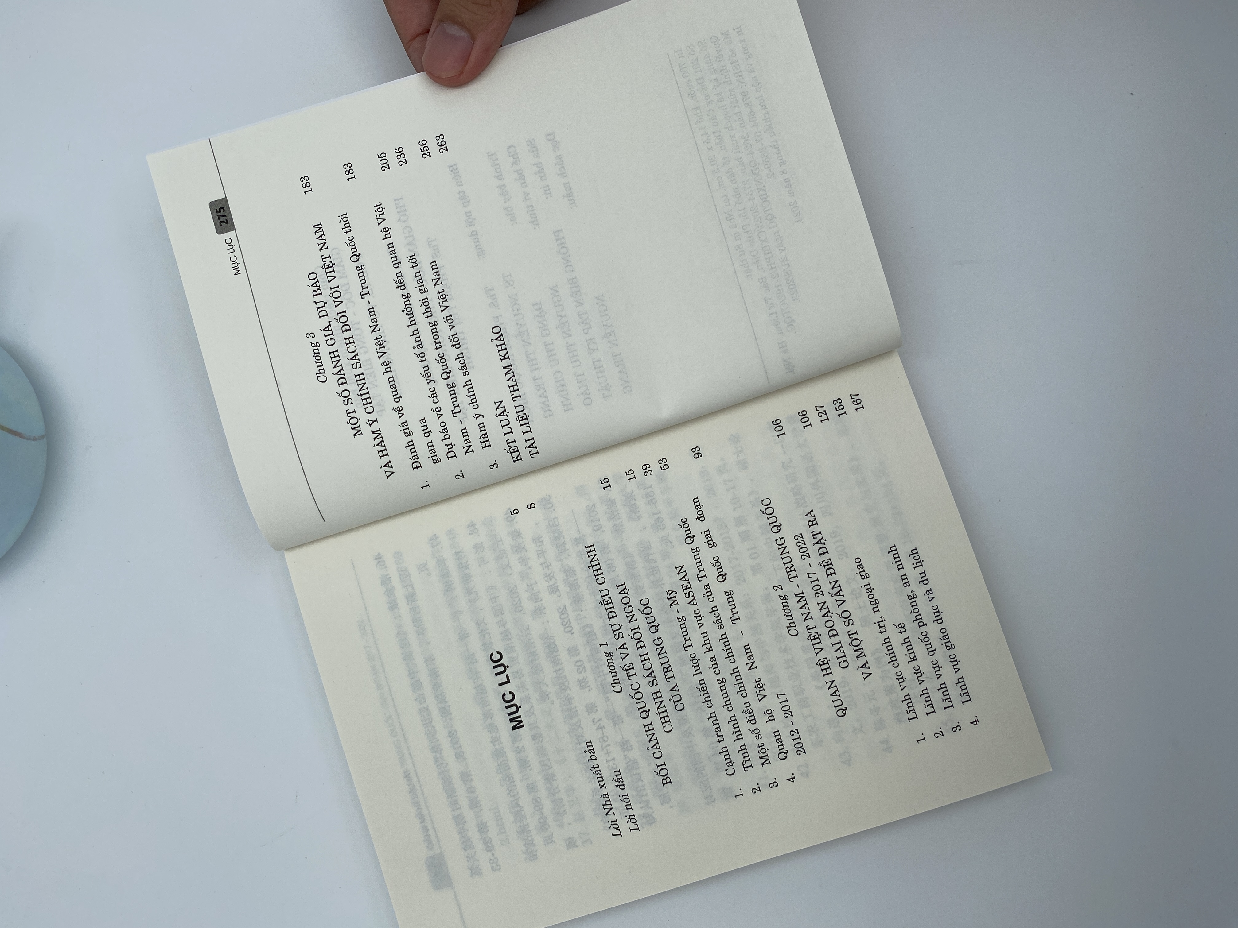 Quan hệ Việt Nam - Trung Quốc giai đoạn 2017 - 2022: Những điều chỉnh chính sách của Trung Quốc và hàm ý đối với Việt Nam (Sách tham khảo)