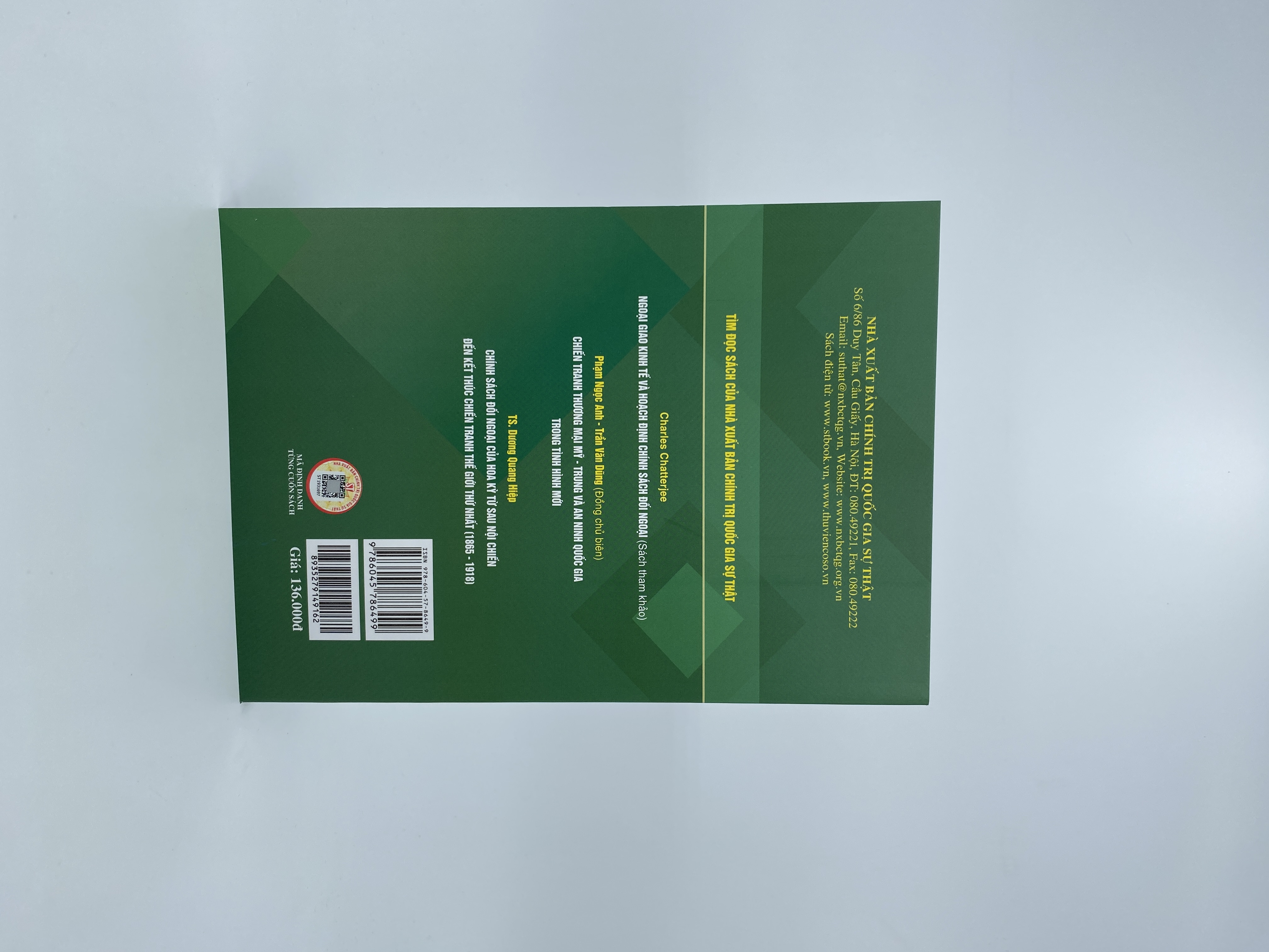 Cuộc đấu tranh của Việt Nam chống bao vây, cấm vận, cô lập từ cuối thập niên 1970 đến giữa thập niên 1990 (Sách chuyên khảo)