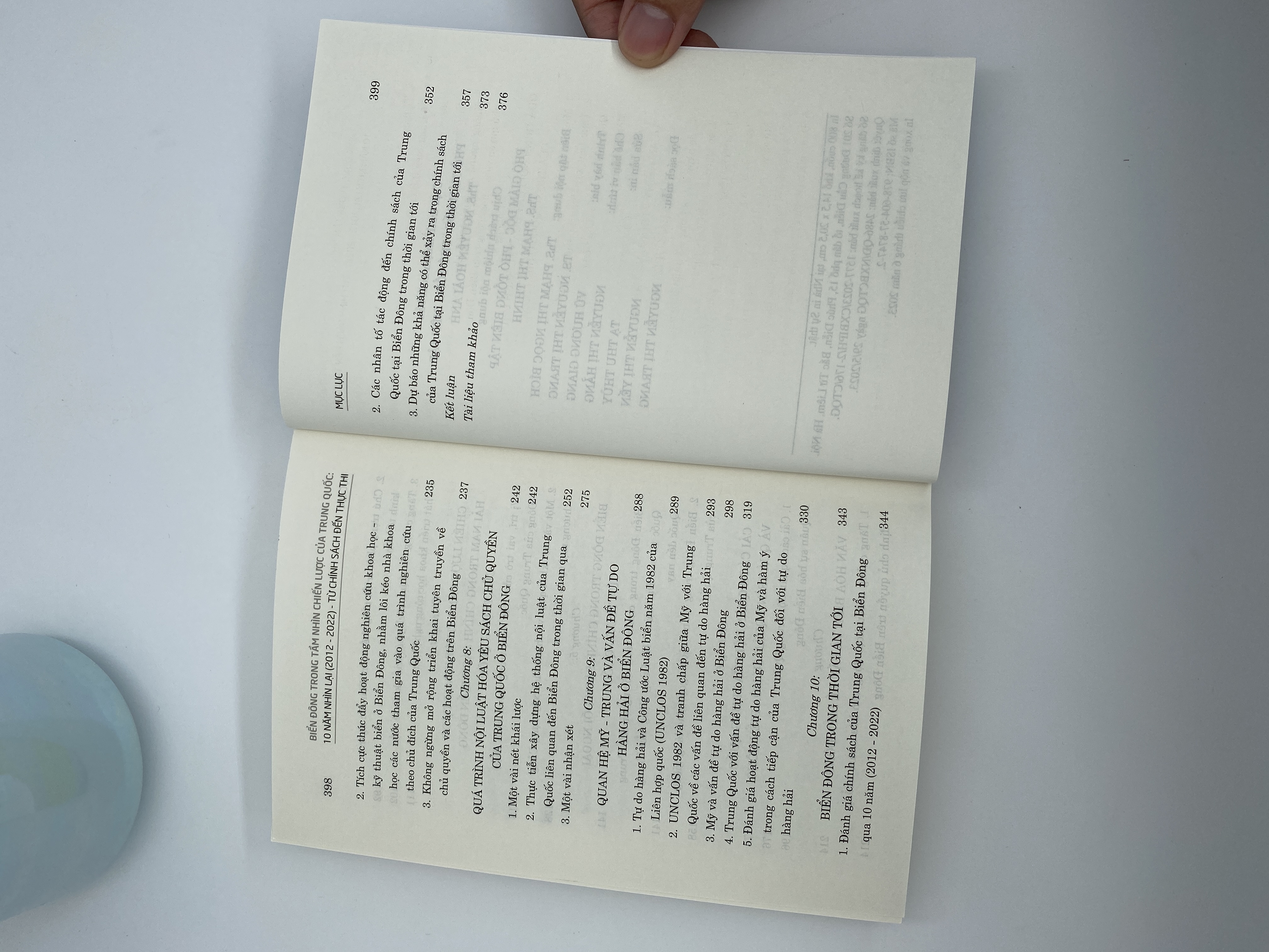 Biển Đông trong tầm nhìn chiến lược của Trung Quốc: 10 năm nhìn lại (2012 - 2022) - Từ chính sách đến thực thi (Sách chuyên khảo)