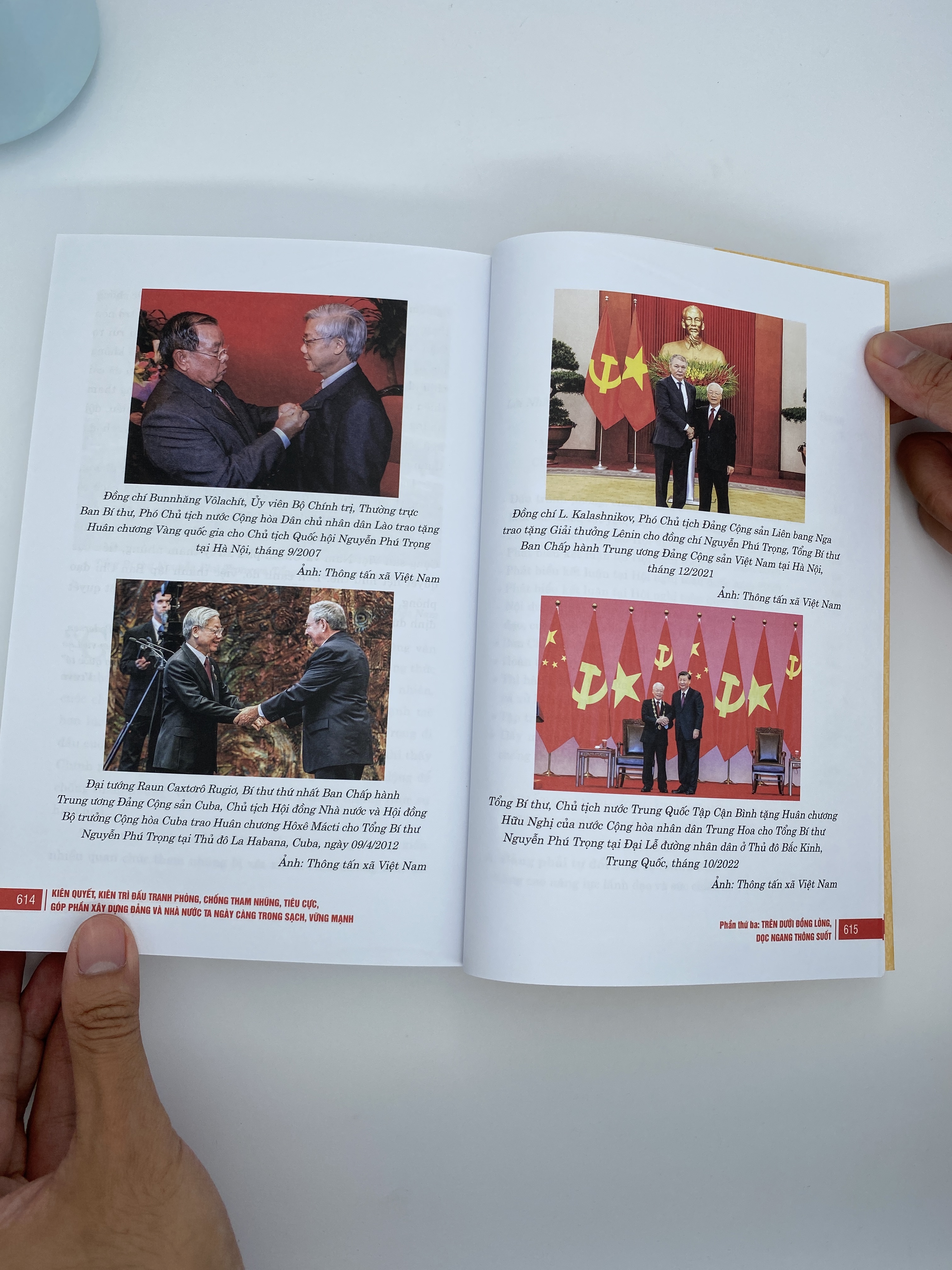 Kiên quyết, kiên trì đấu tranh phòng, chống tham nhũng, tiêu cực, góp phần xây dựng Đảng và Nhà nước ta ngày càng trong sạch, vững mạnh