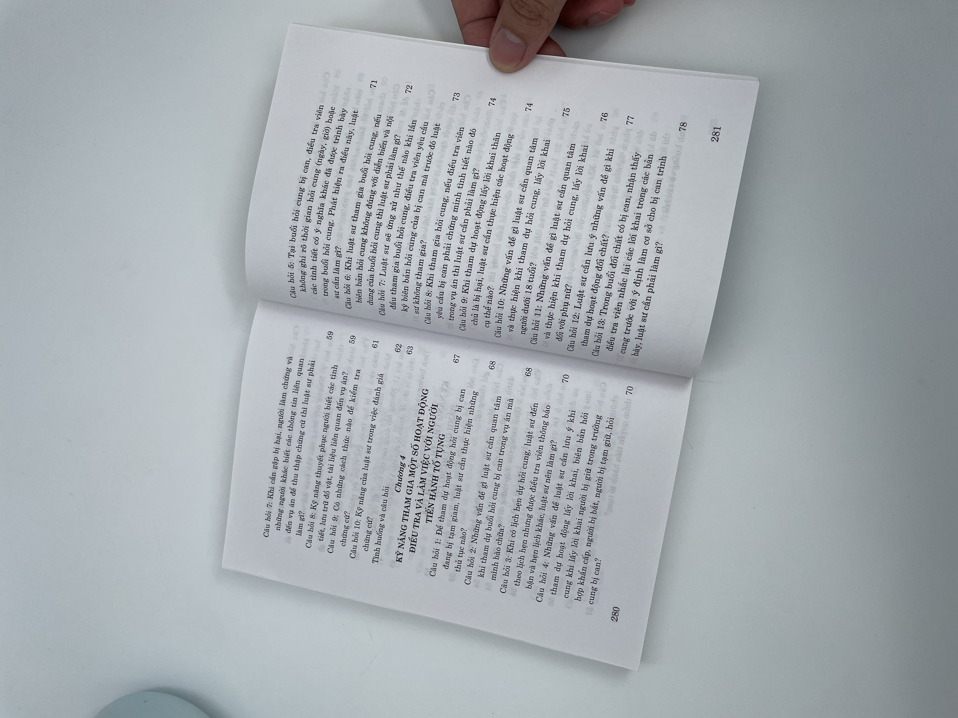 Cẩm nang hướng dẫn thực hành đại diện tranh tụng trong vụ án hình sự (Dành cho sinh viên, học viên) (Tái bản lần thứ hai, có sửa chữa, bổ sung)