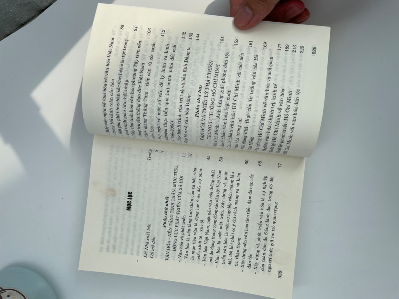 Văn hoá và triết lý phát triển trong tư tưởng Hồ Chí Minh