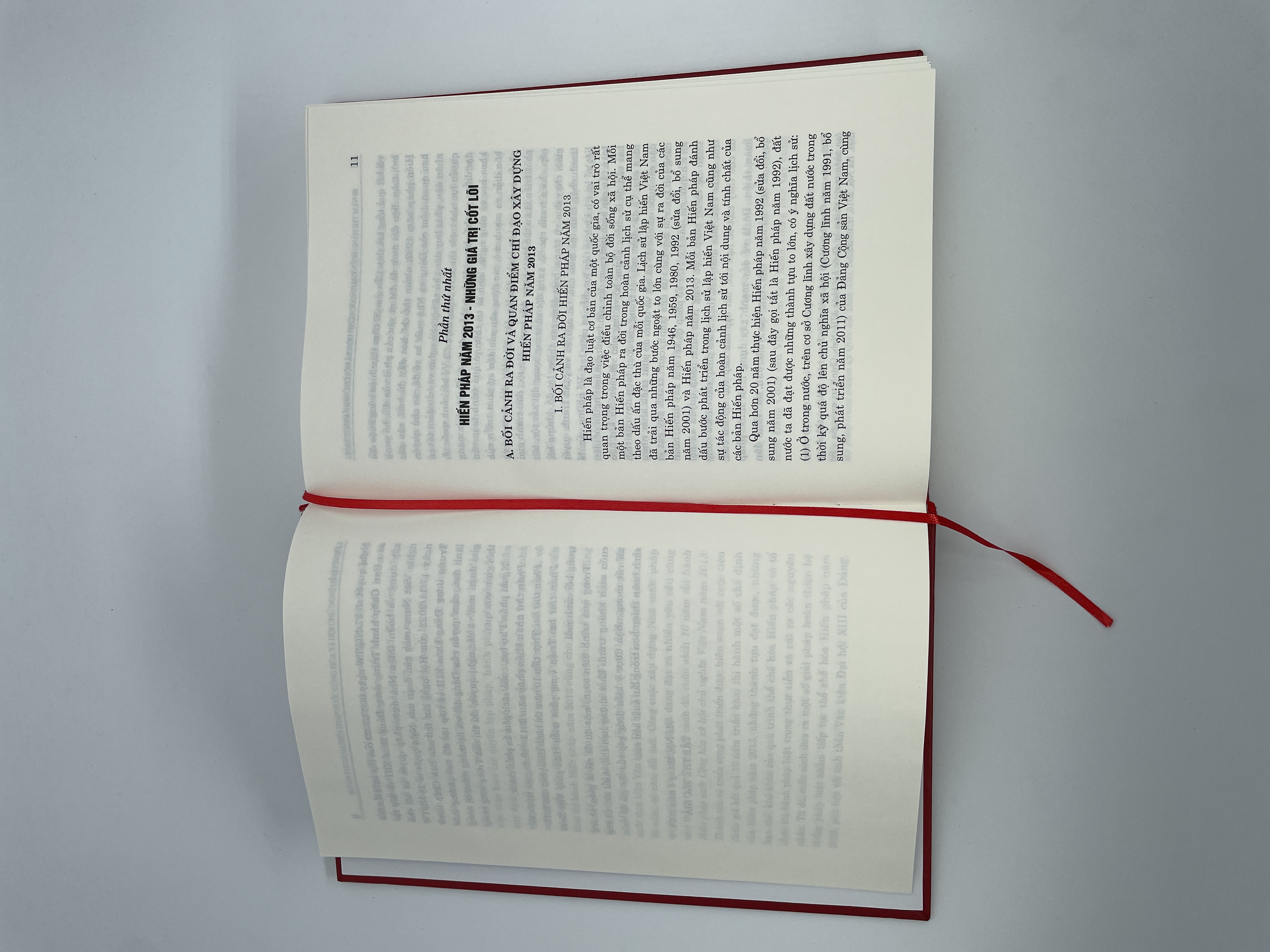 10 năm thi hành Hiến pháp nước Cộng hòa xã hội chủ nghĩa Việt Nam năm 2013: Thành tựu và triển vọng phát triển (Sách chuyên khảo)