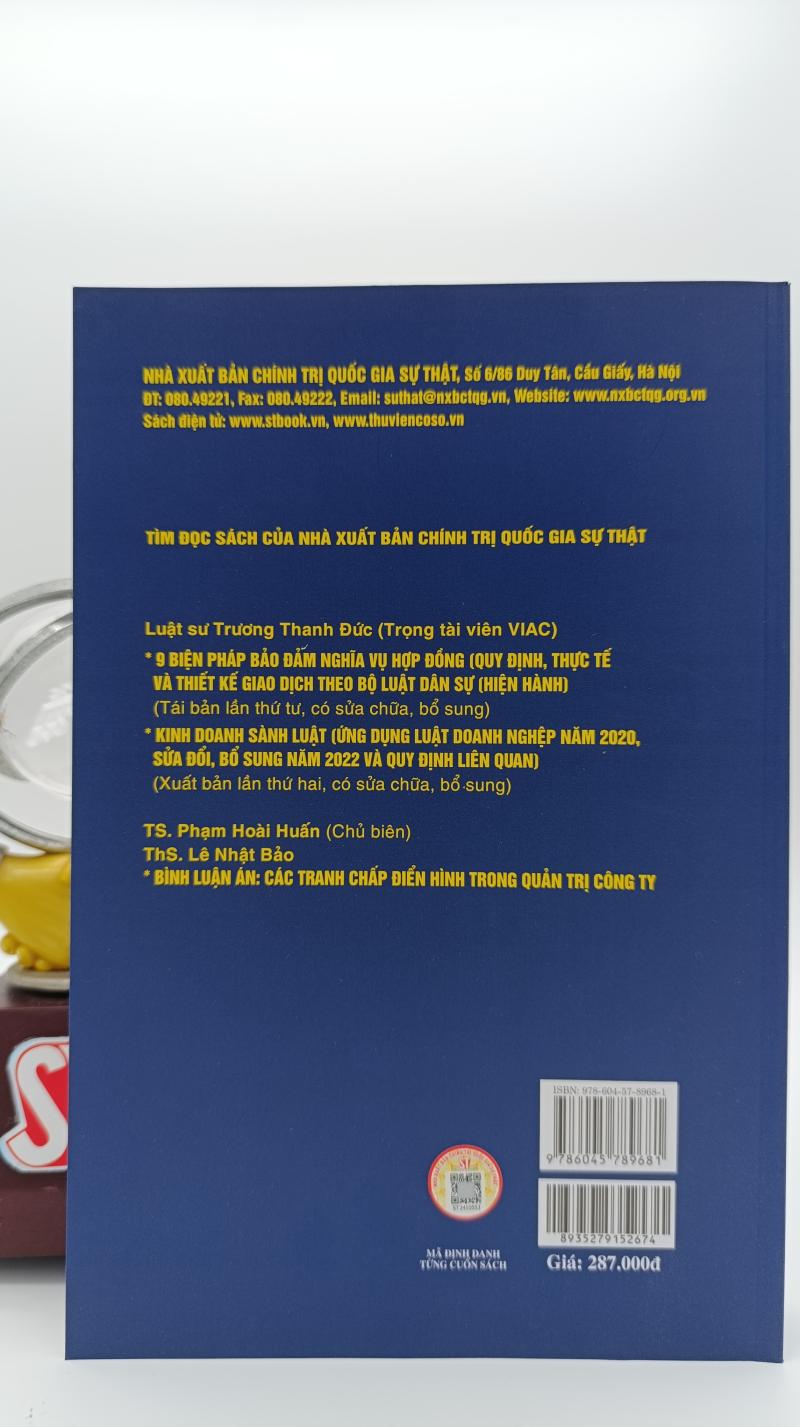 Cẩm nang pháp luật ngân hàng (Nhận diện những vấn đề pháp lý) (Tái bản có sửa chữa, bổ sung)