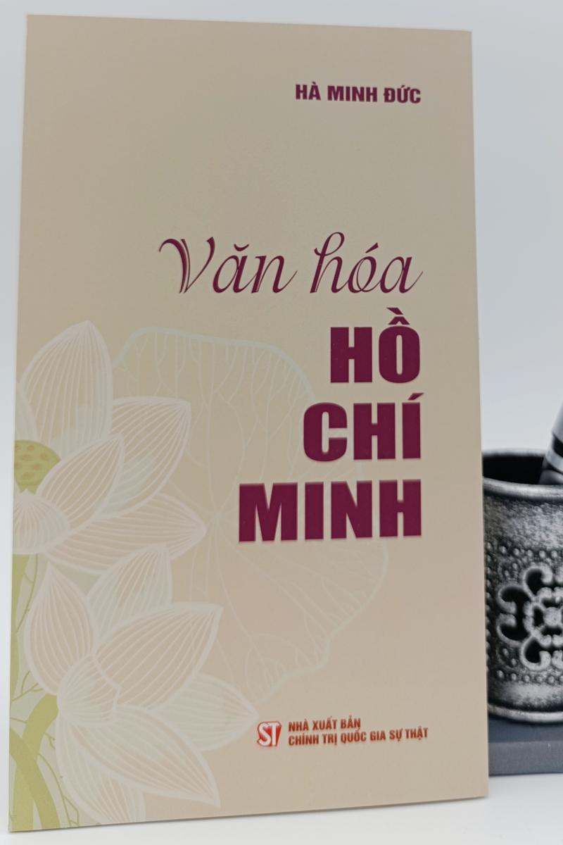 Văn hóa Hồ Chí Minh