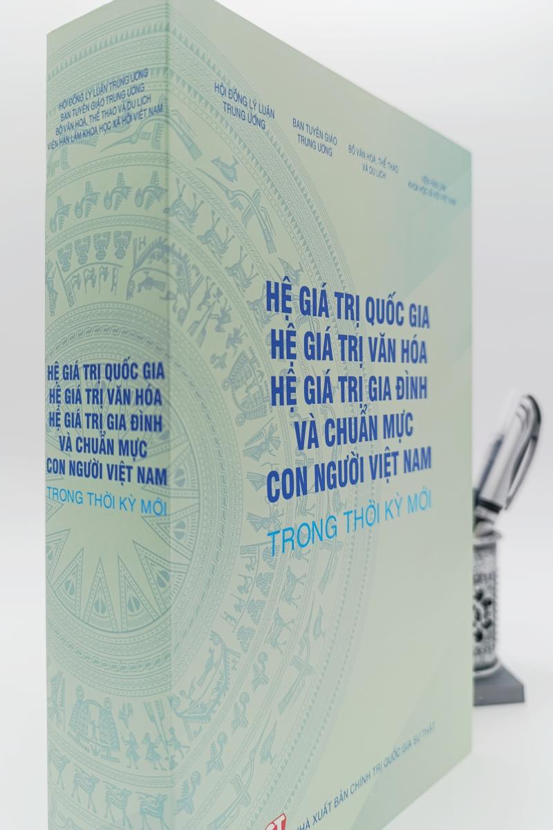 Hệ giá trị quốc gia, hệ giá trị văn hoá, hệ giá trị gia đình và chuẩn mực con người Việt Nam trong thời kỳ mới