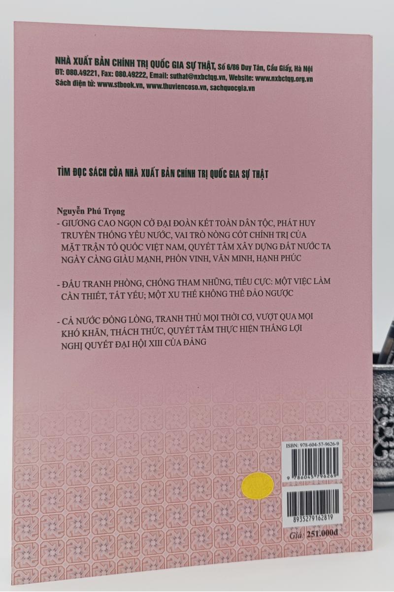 Một số vấn đề về đường lối quân sự, chiến lược quốc phòng trong sự nghiệp xây dựng và bảo vệ Tổ quốc Việt Nam xã hội chủ nghĩa thời kỳ mới ( Xuất bản lần thứ hai)