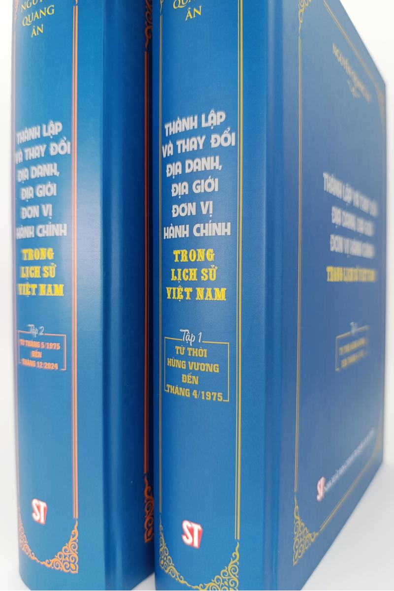 Thành lập và thay đổi địa danh, địa giới đơn vị hành chính trong lịch sử Việt Nam (Bộ 2 tập)