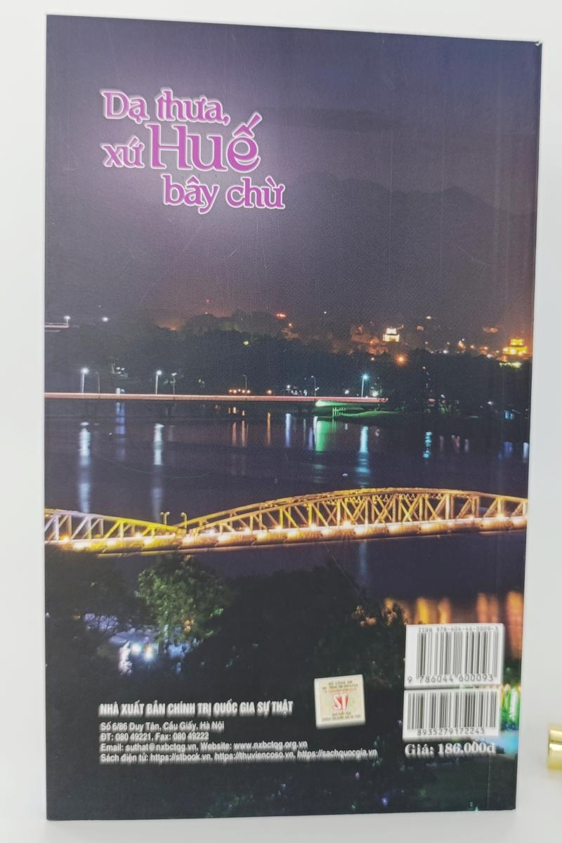 Dạ thưa xứ Huế bây chừ